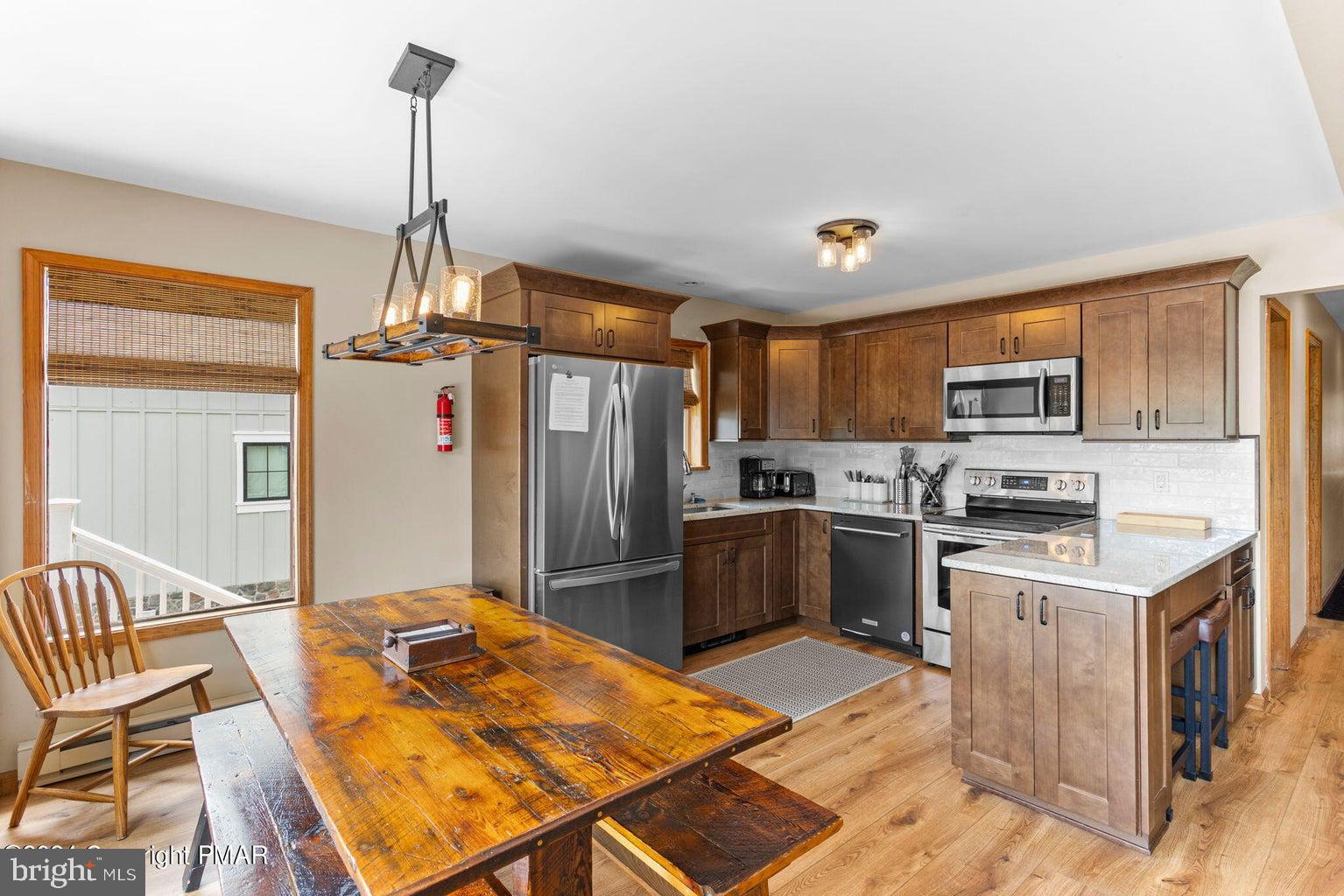 LAKE HARMONY - Residential