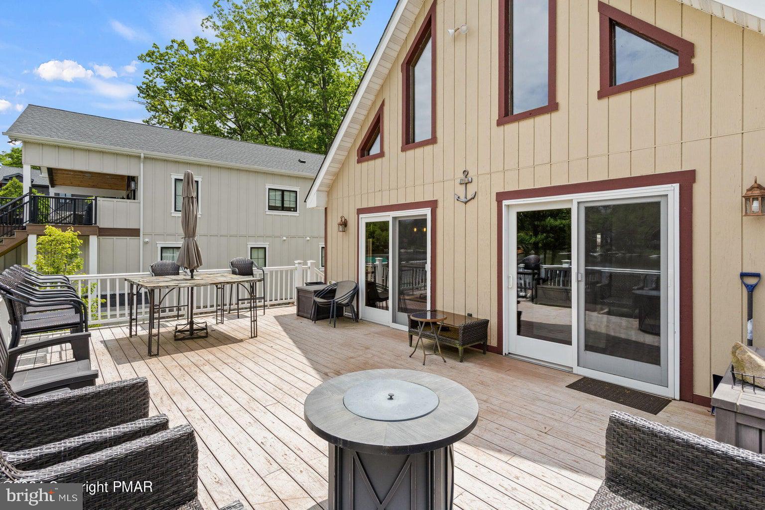 LAKE HARMONY - Residential