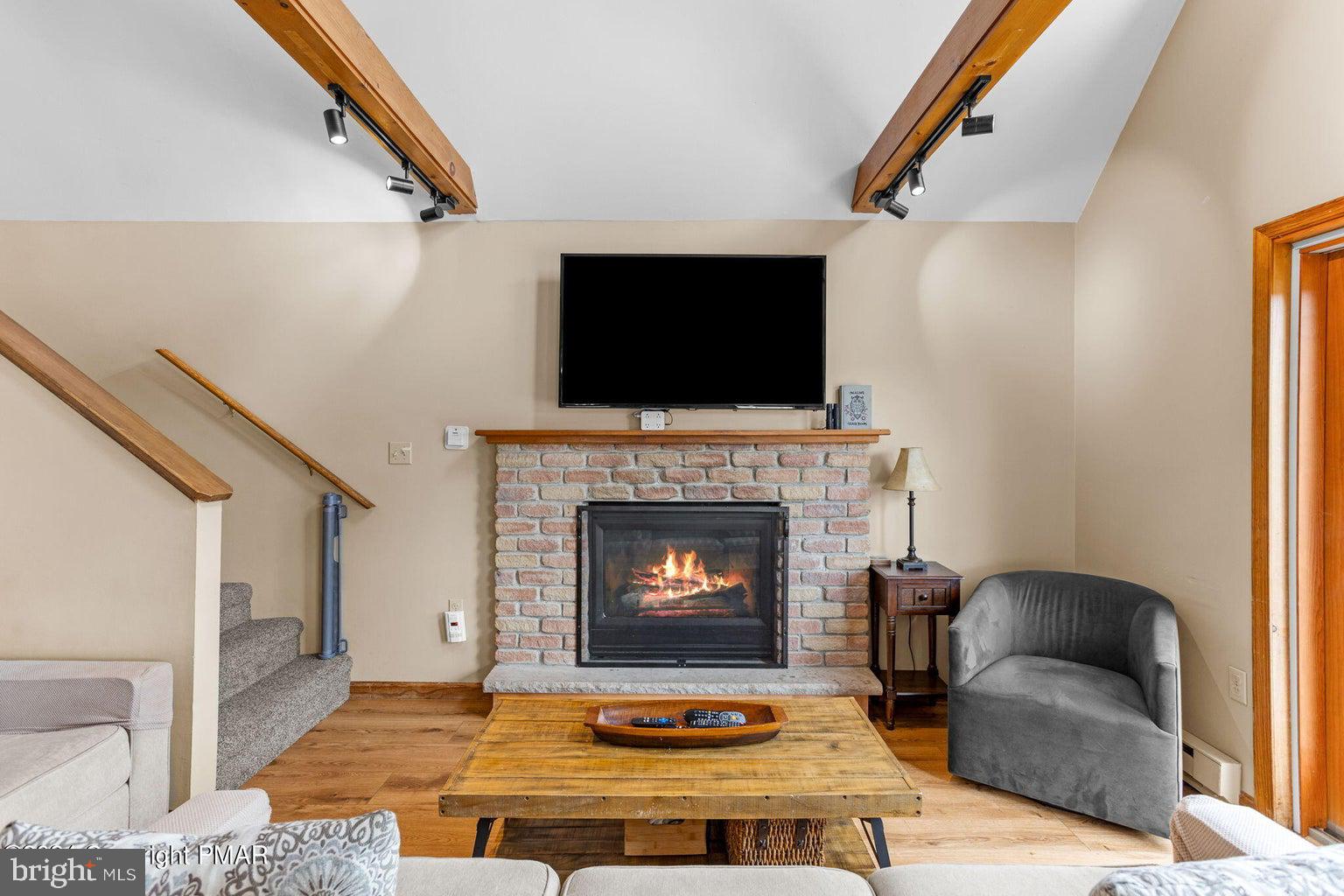 LAKE HARMONY - Residential