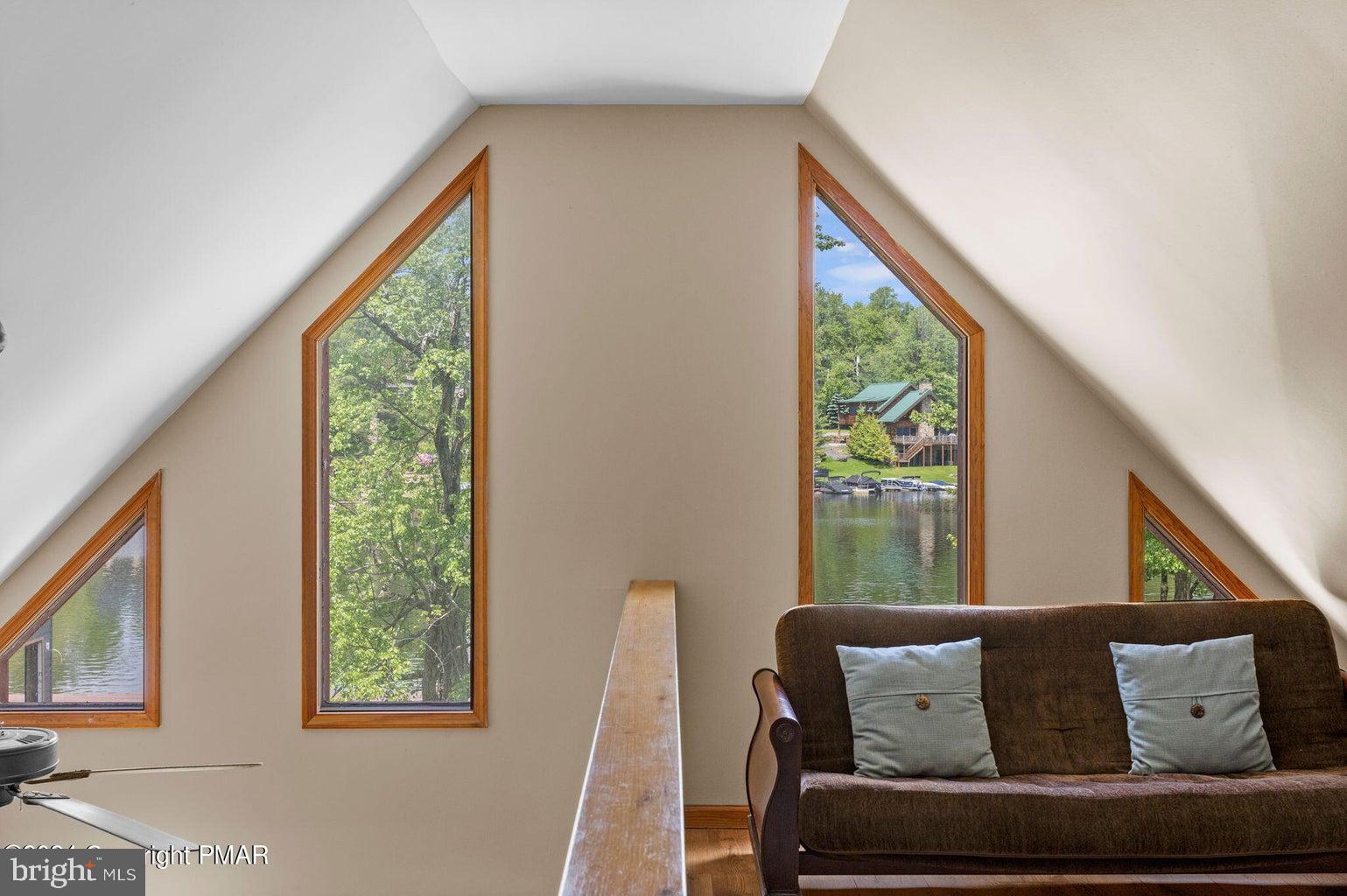 LAKE HARMONY - Residential