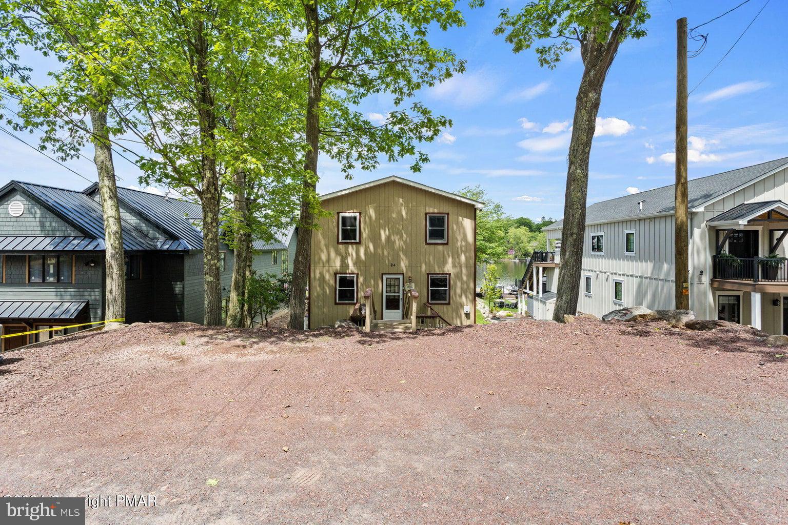 LAKE HARMONY - Residential