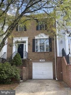 10135 VANDERBILT CIRCLE