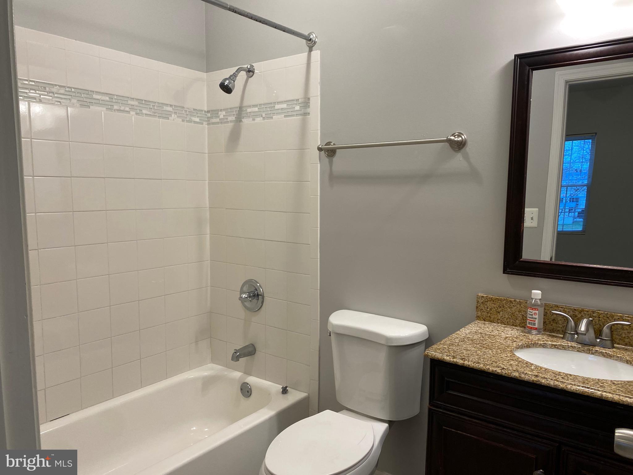 LAUREL - Residential Lease