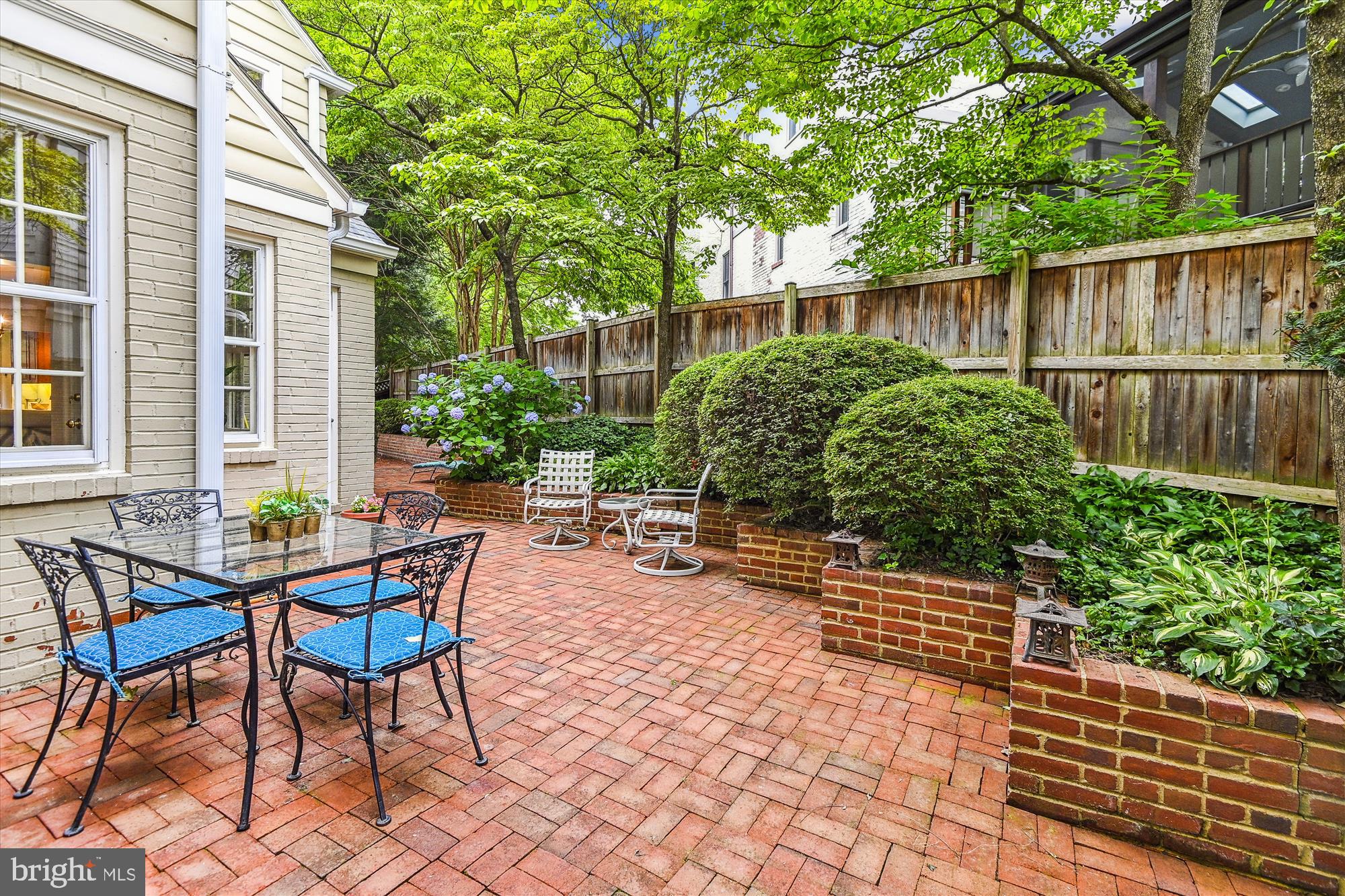 CHEVY CHASE - Residential Lease