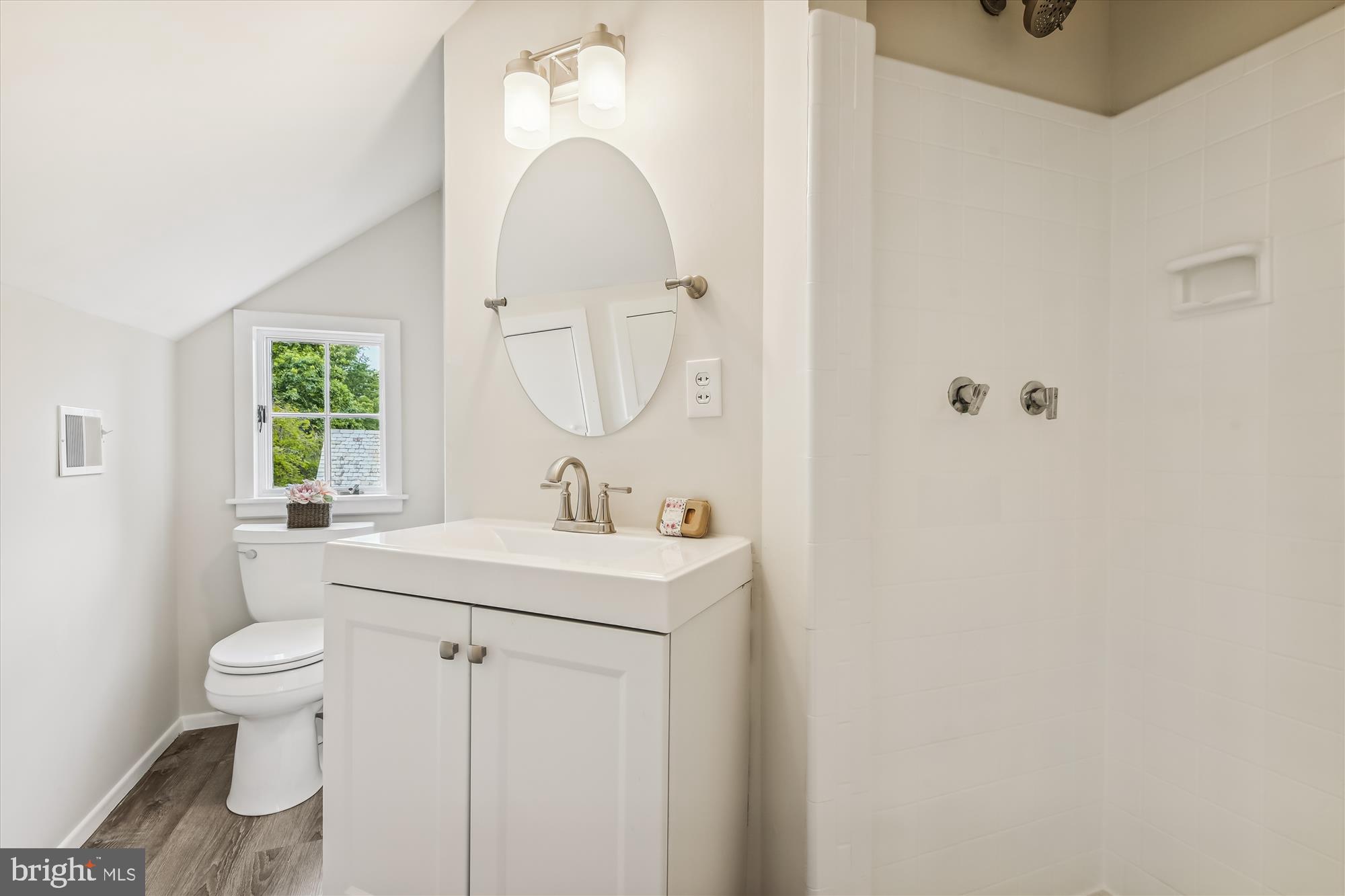 CHEVY CHASE - Residential Lease