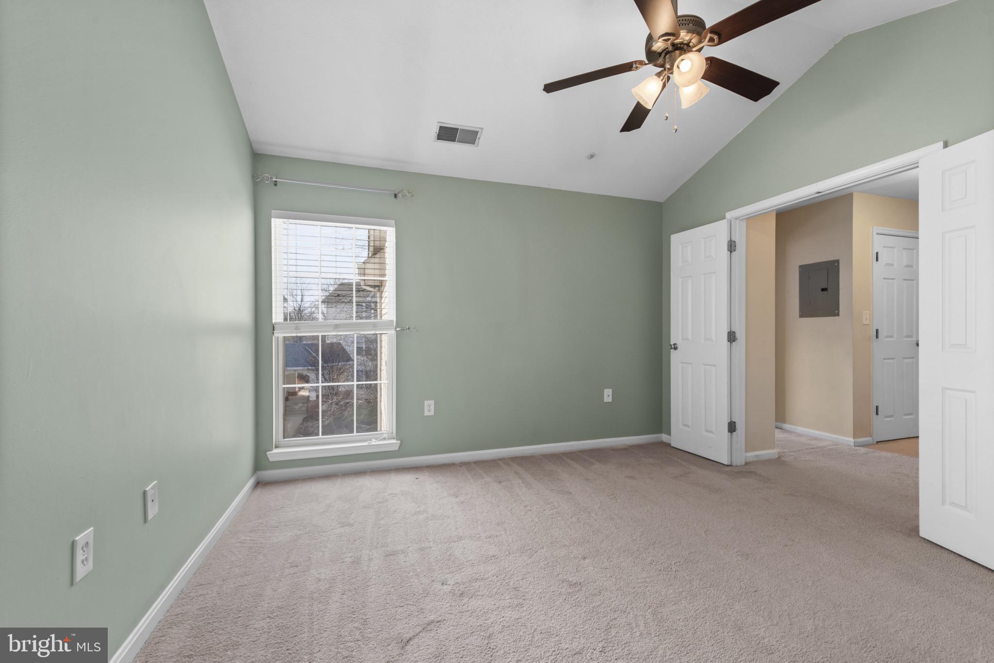 BRISTOL GREEN - Residential