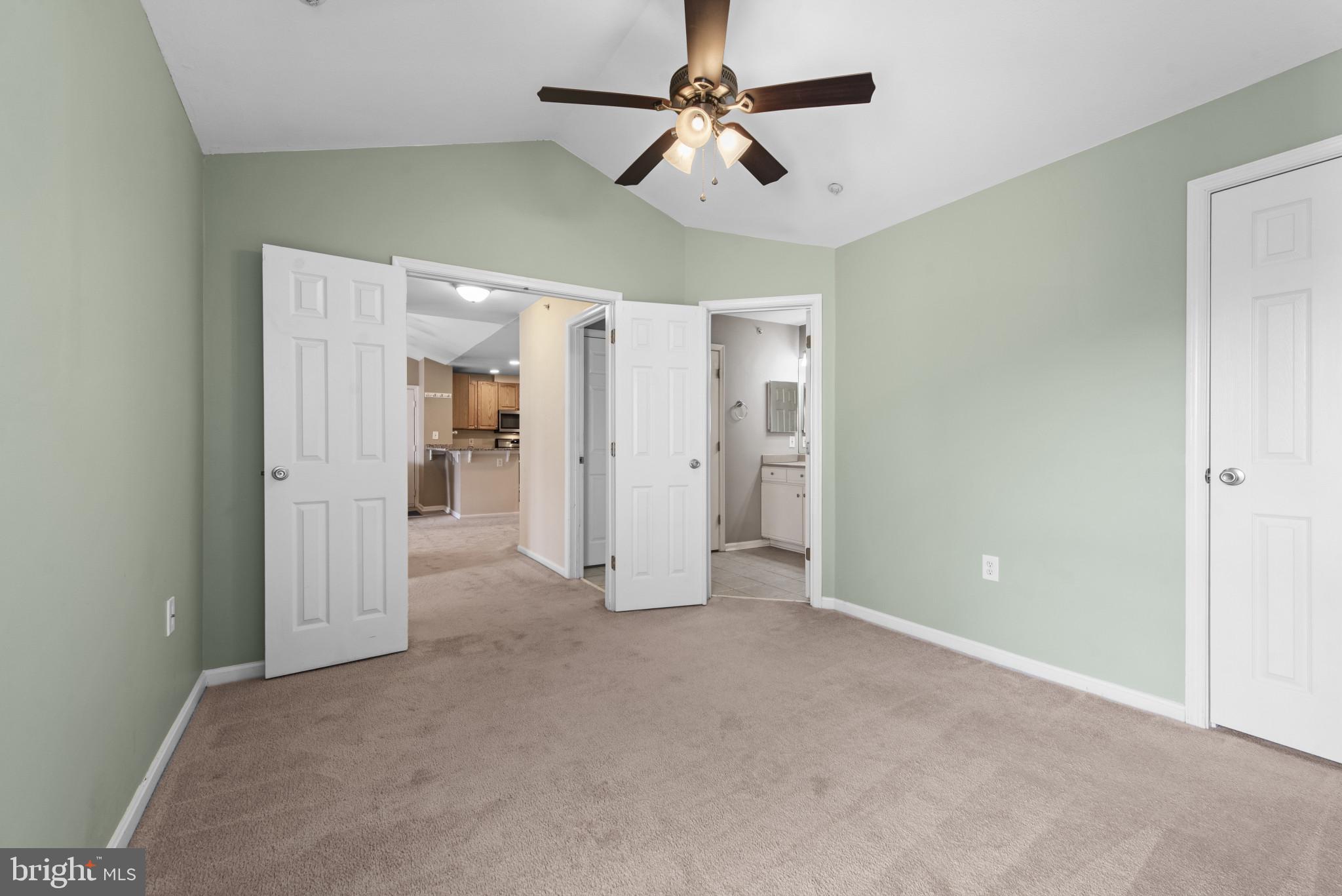 BRISTOL GREEN - Residential