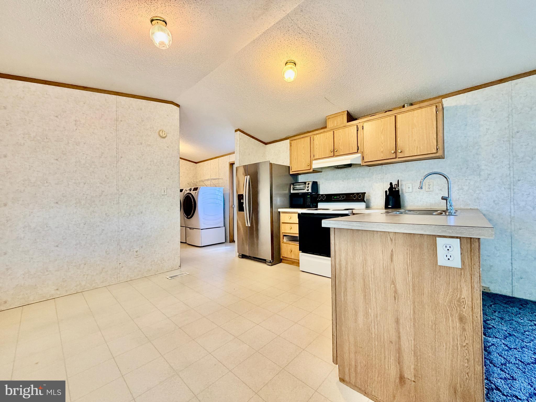 9224 GREEN ISLE CIRCLE