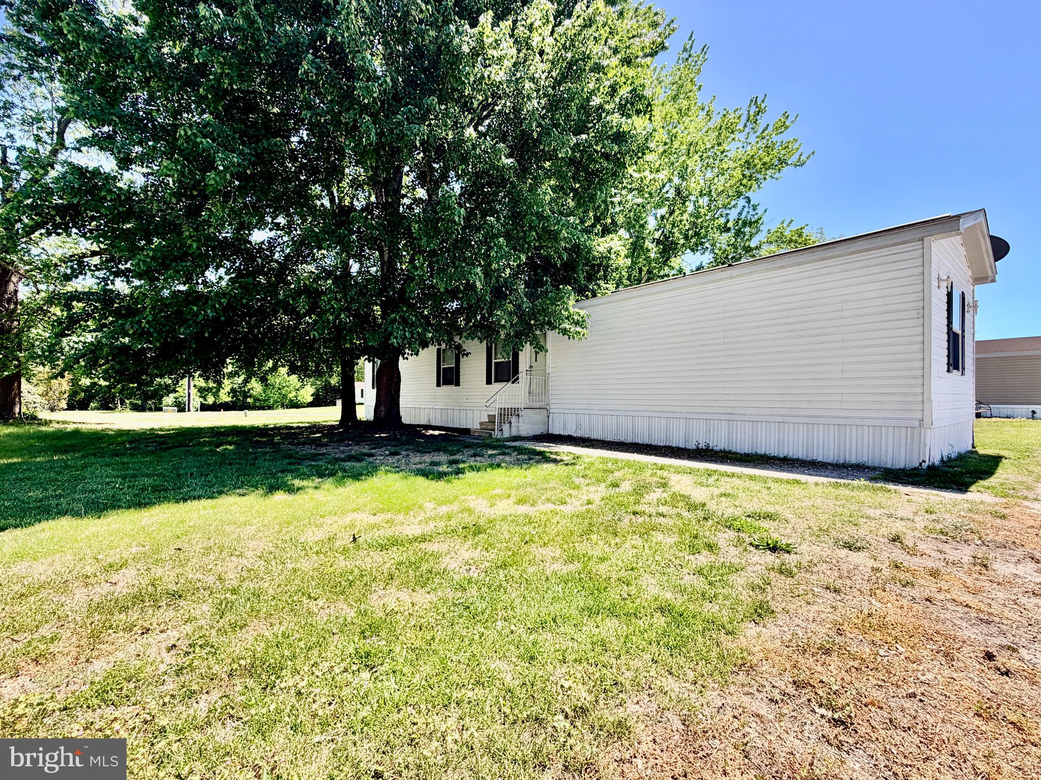 9224 GREEN ISLE CIRCLE