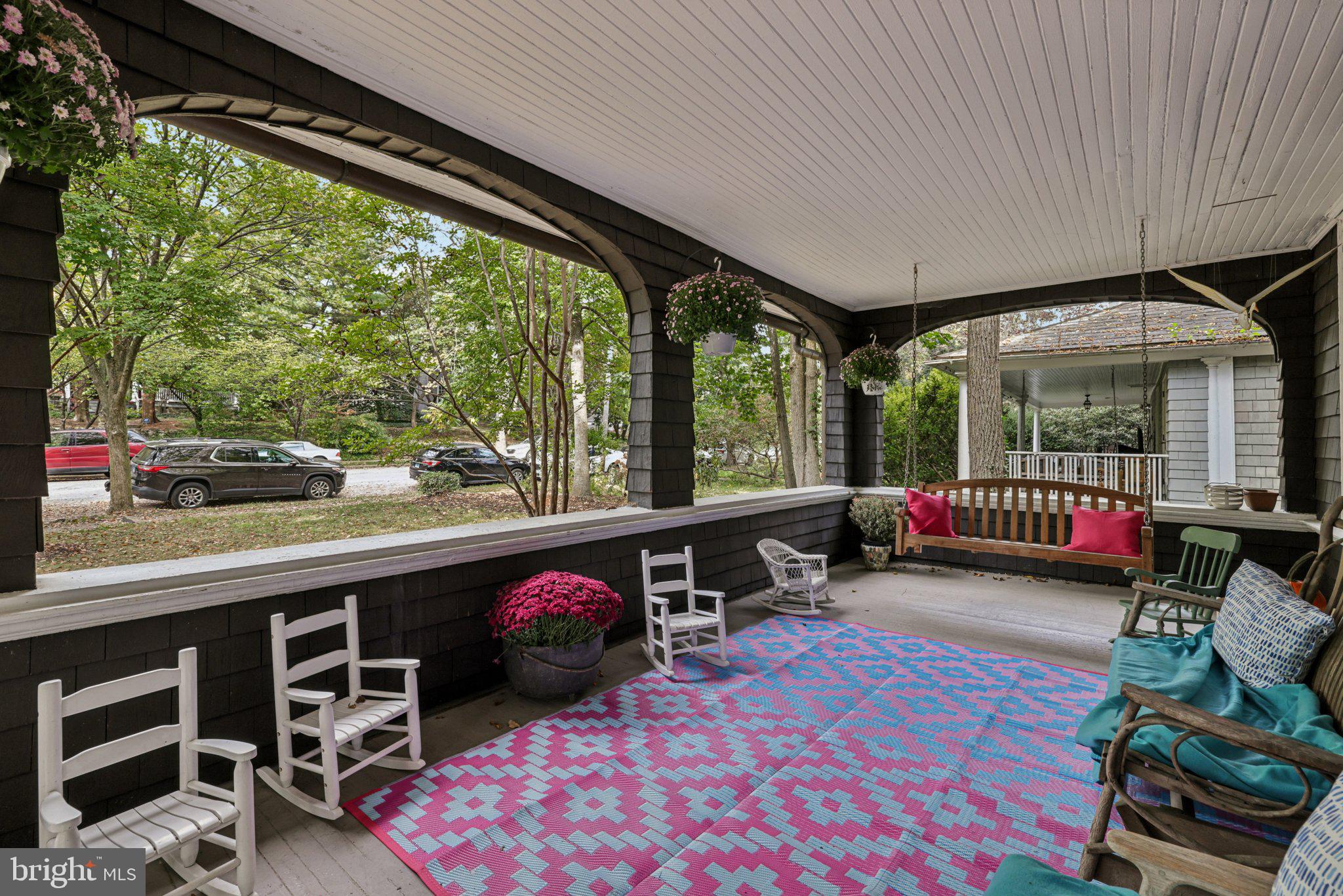 ROLAND PARK - Residential Lease