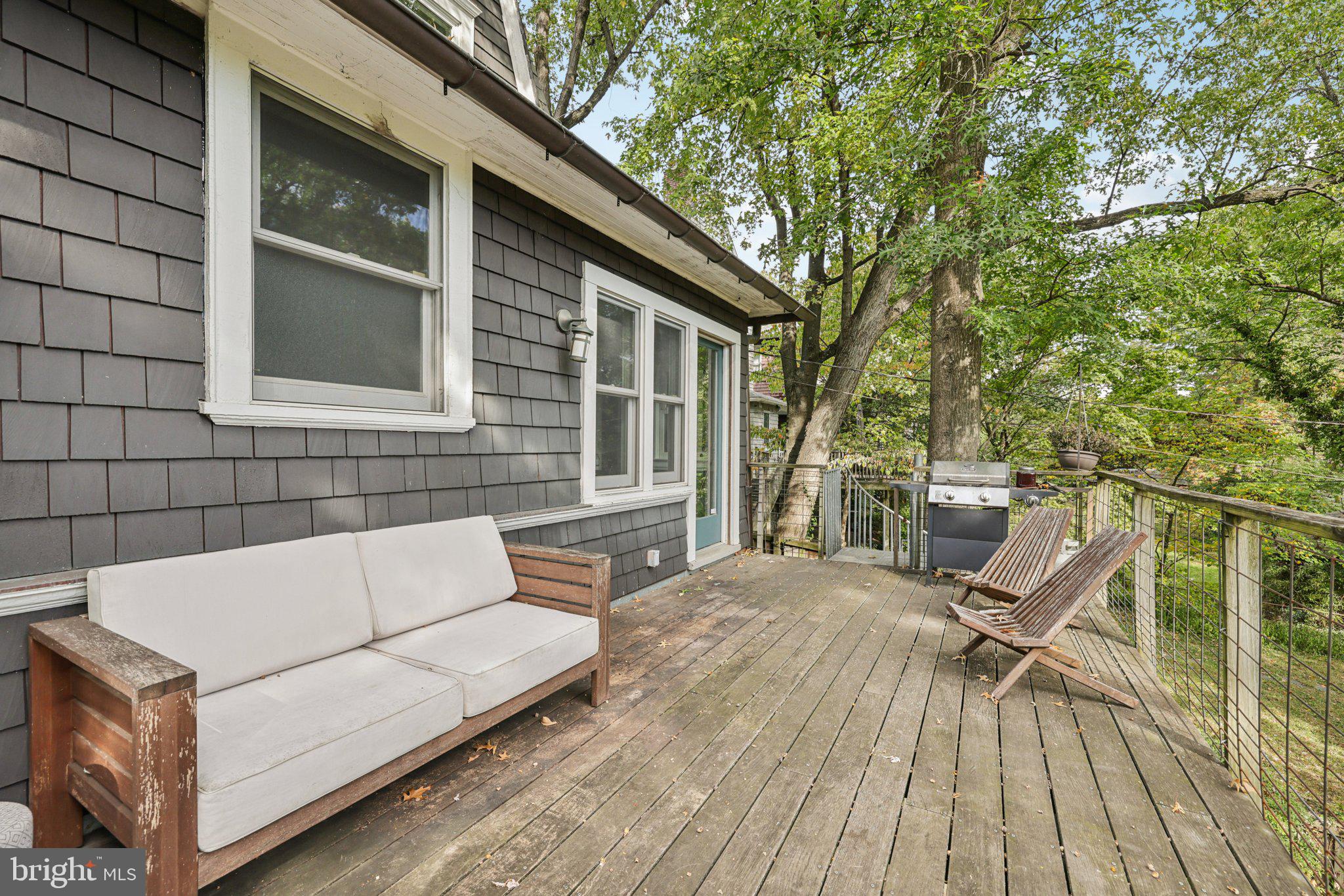 ROLAND PARK - Residential Lease