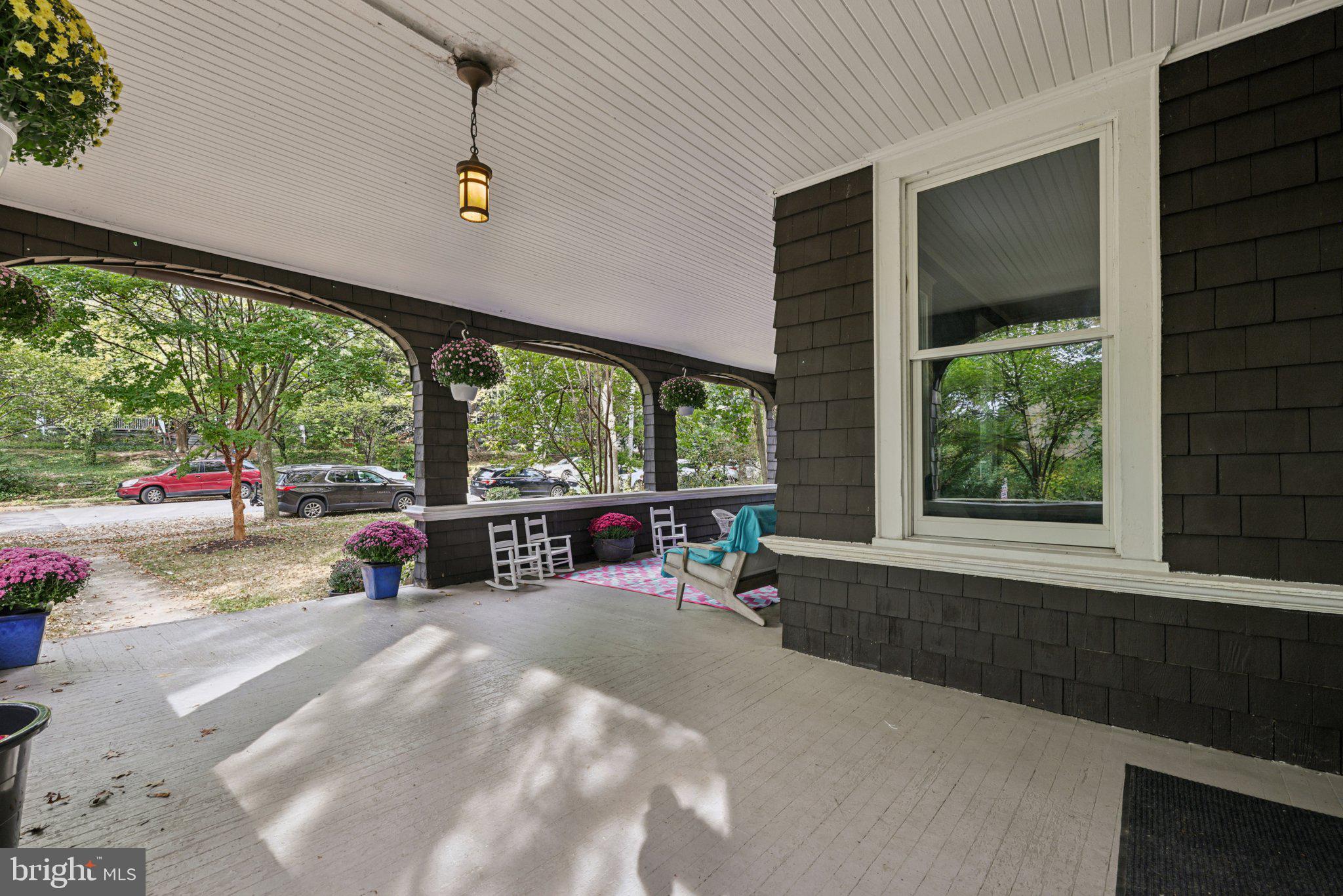 ROLAND PARK - Residential Lease