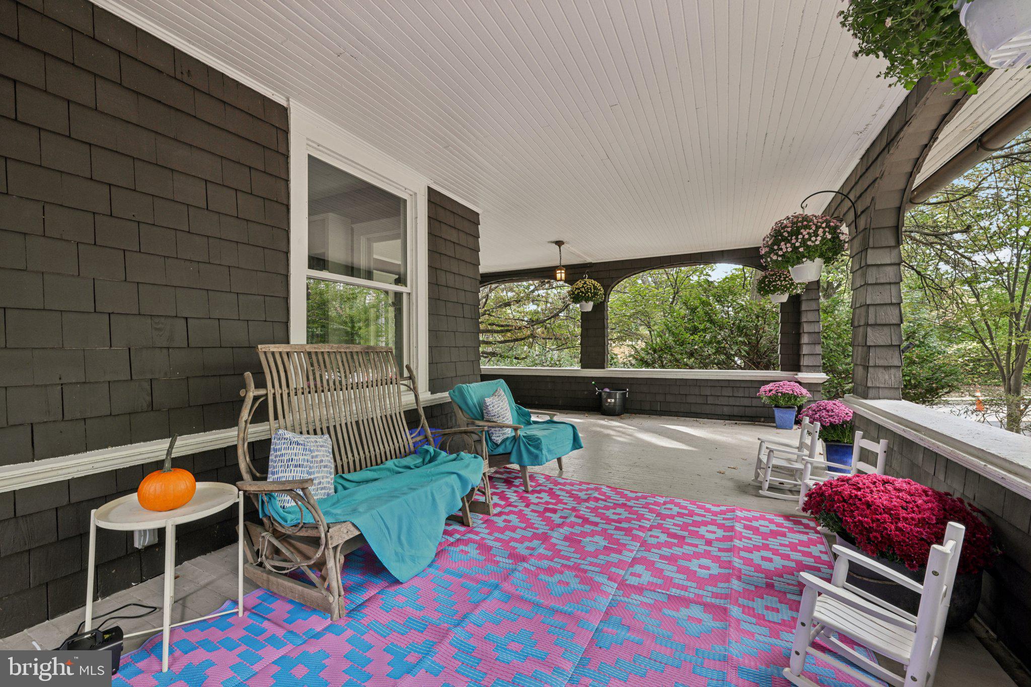 ROLAND PARK - Residential Lease