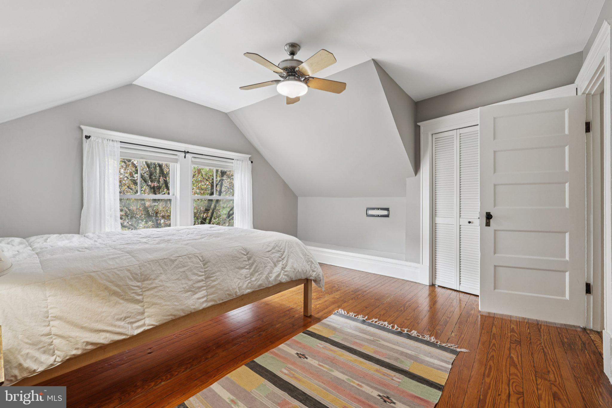 ROLAND PARK - Residential Lease