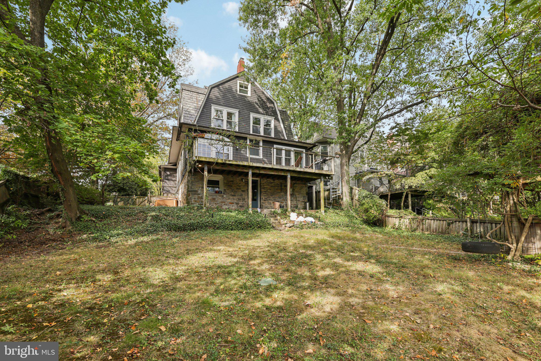 ROLAND PARK - Residential Lease