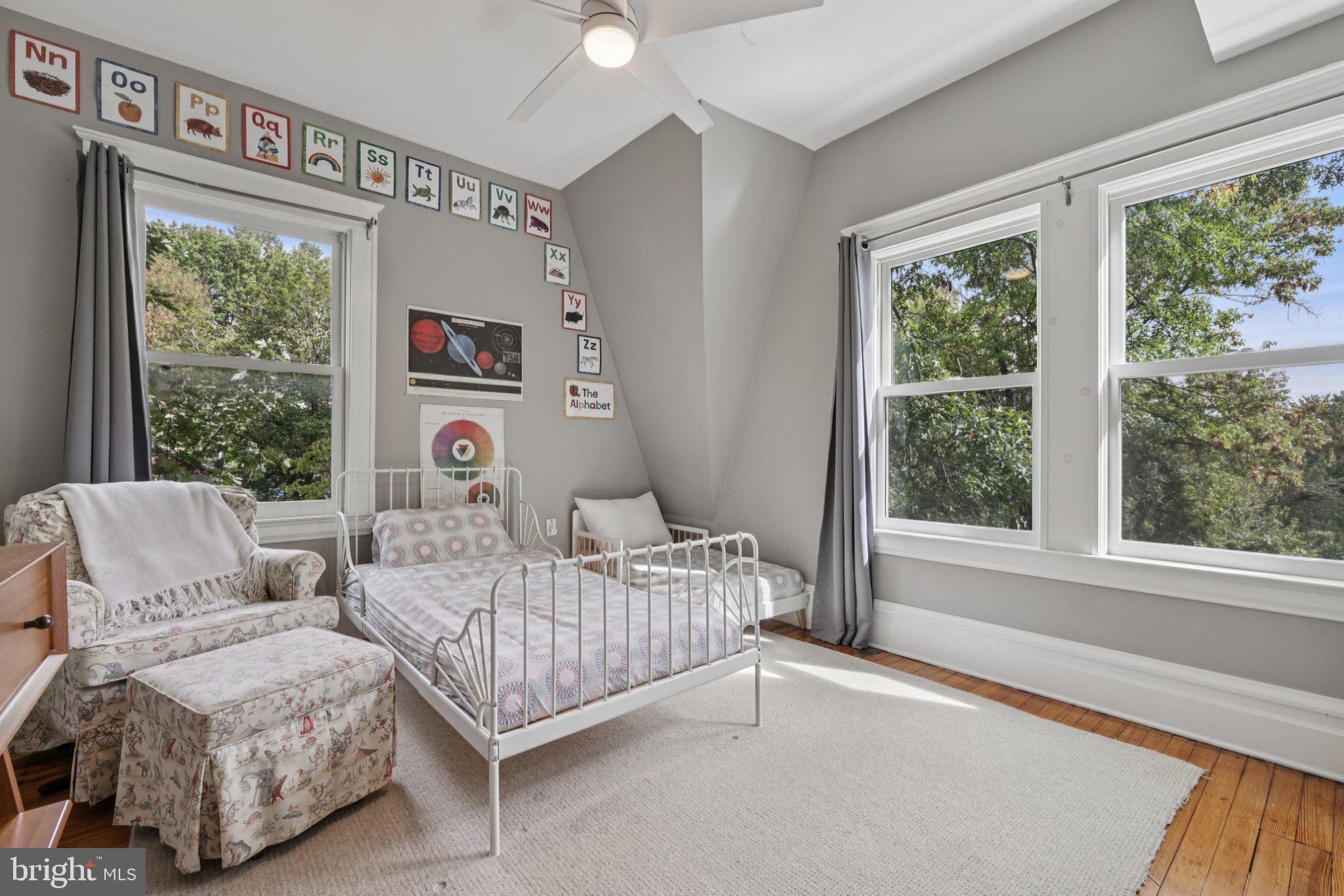 ROLAND PARK - Residential Lease