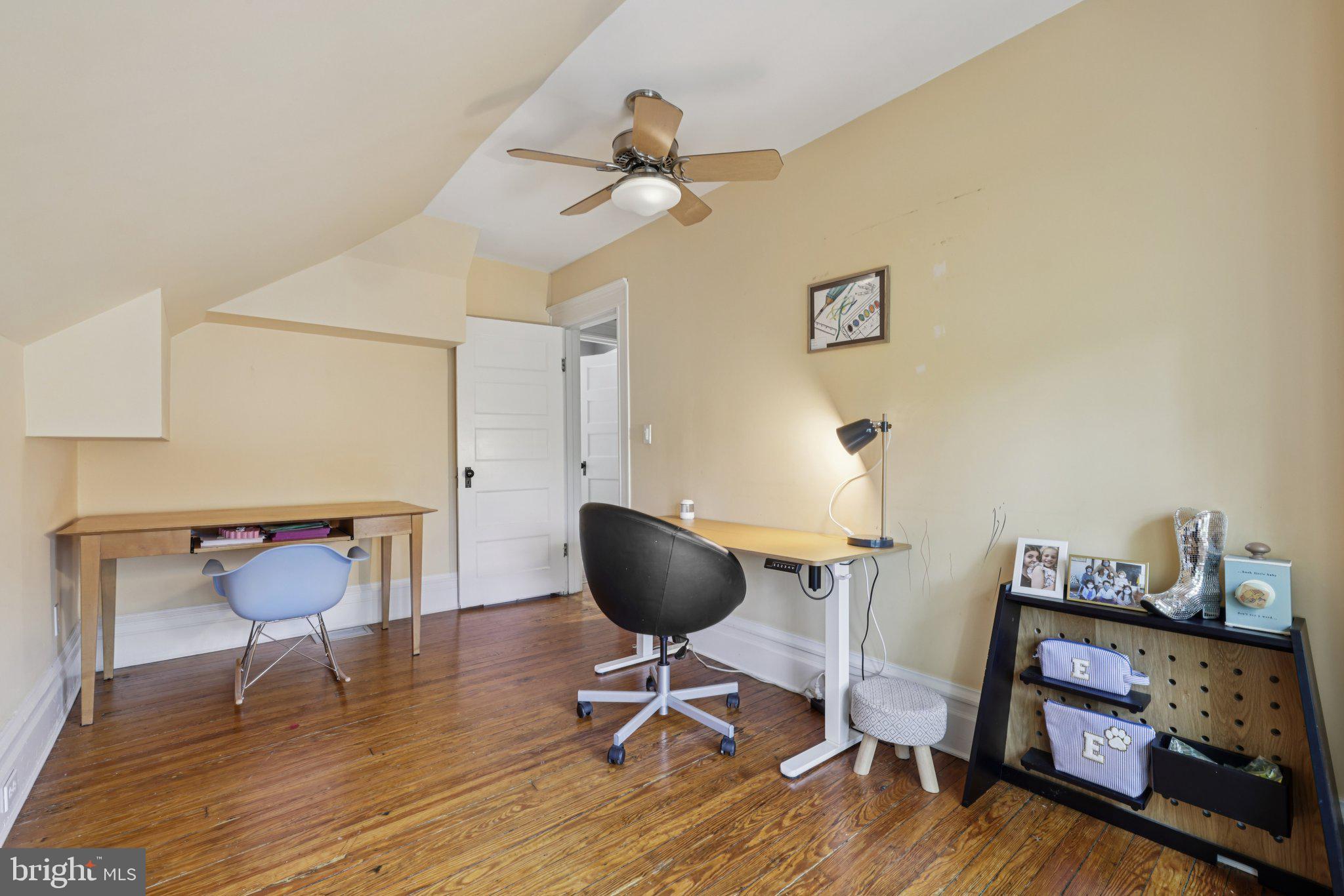 ROLAND PARK - Residential Lease