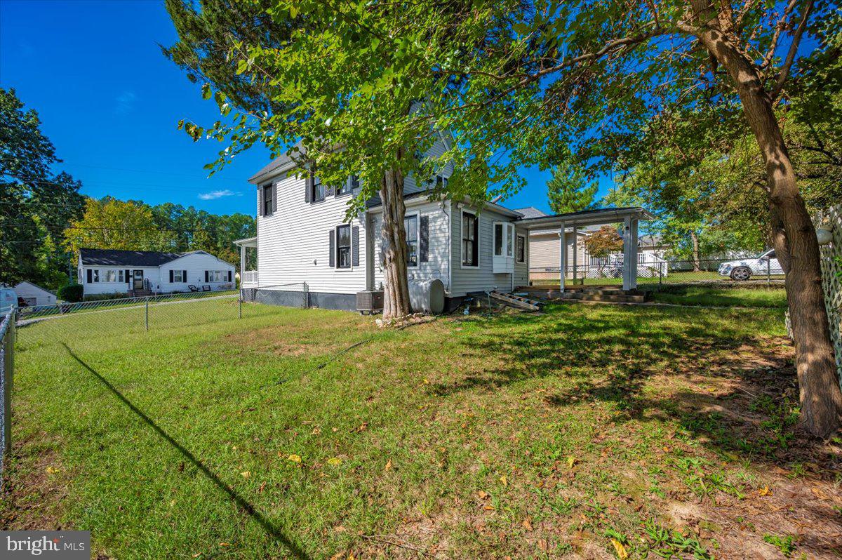 MATTINGLY AVE IND HEAD - Residential Lease