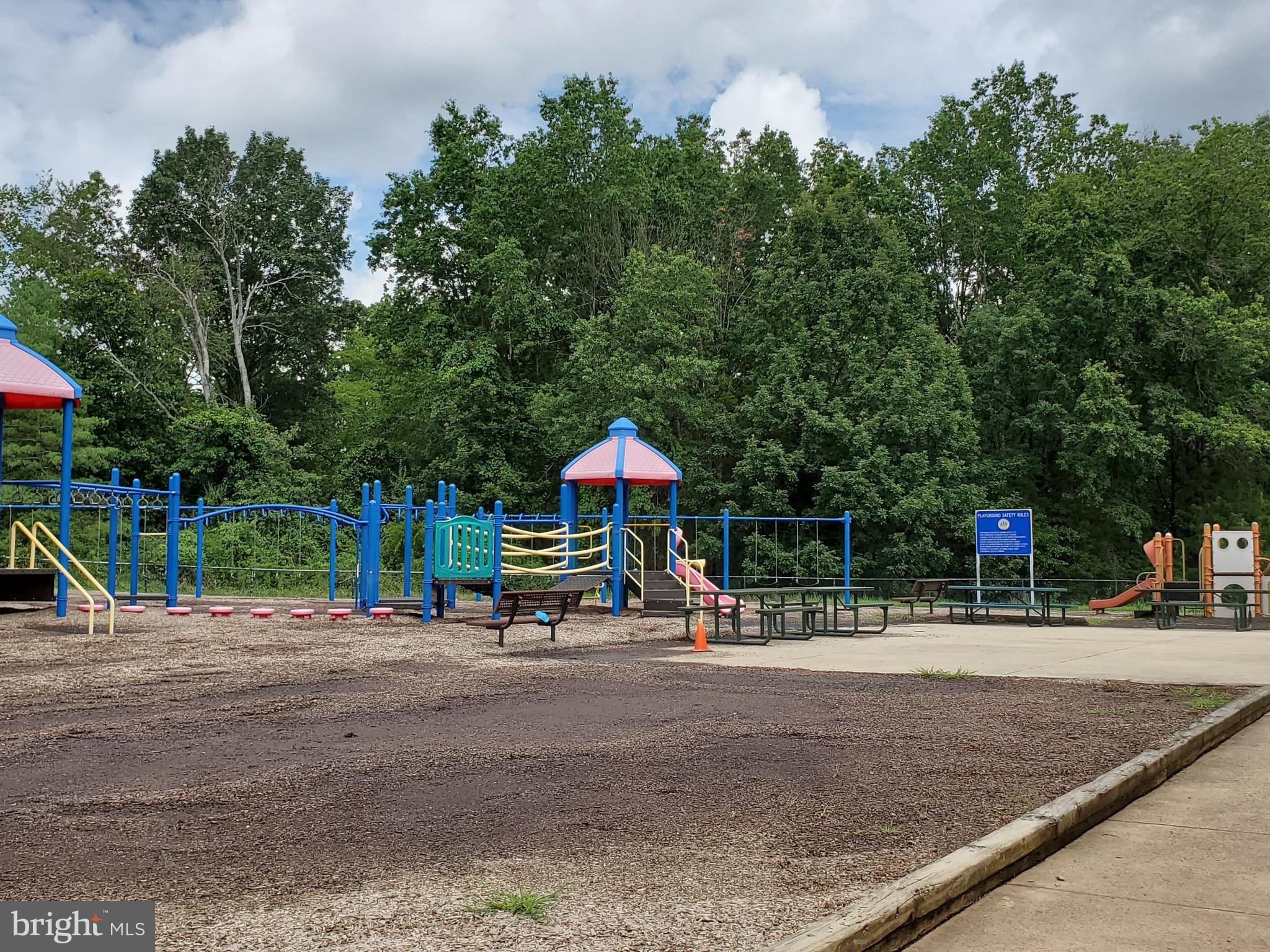 VIRGINIA RUN - Residential