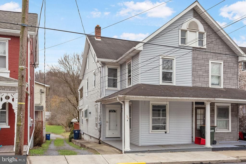 Photo of 35 W MAIN ST, ADAMSTOWN, PA 19501 (MLS # PALA2030250)
