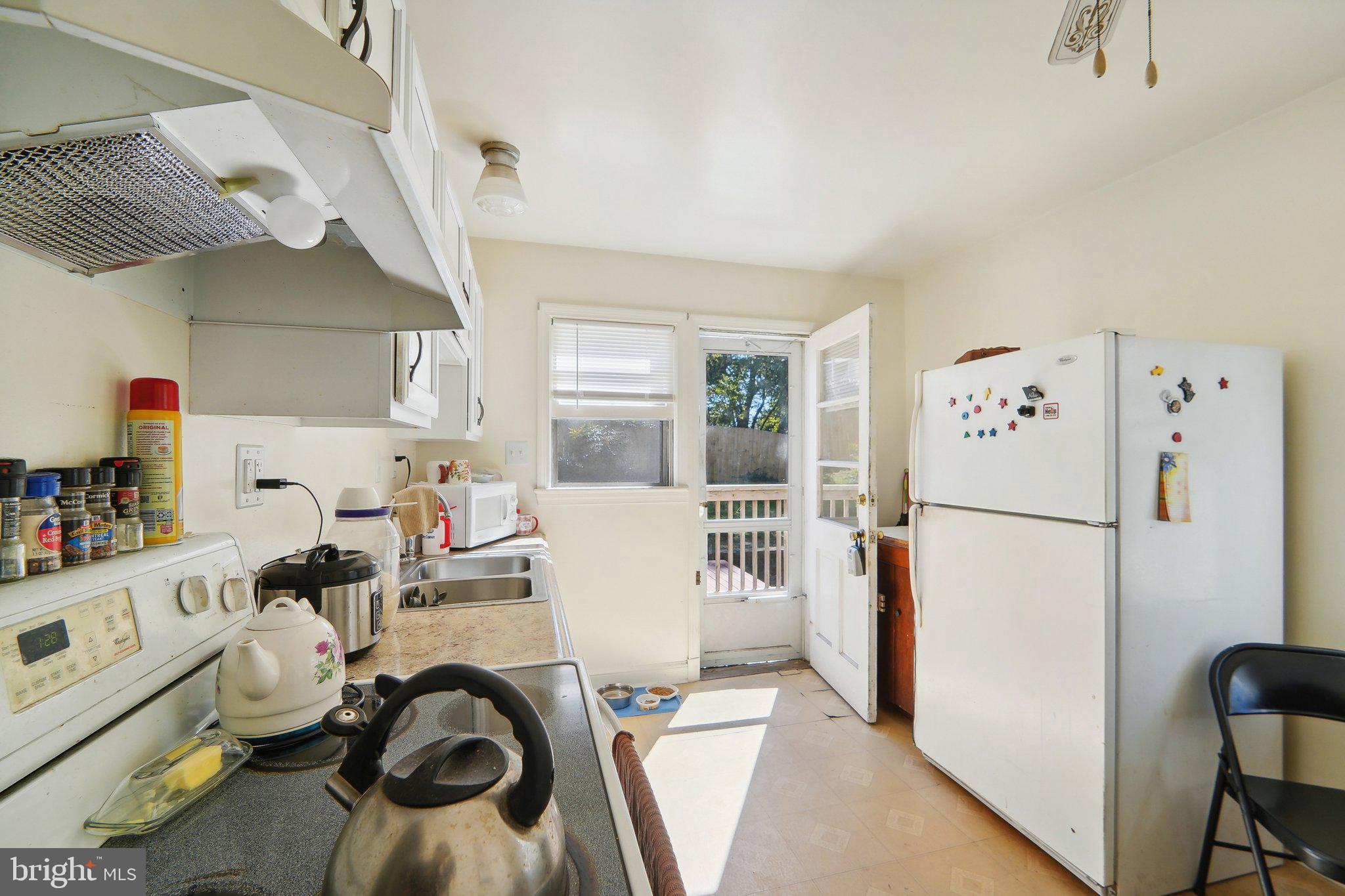 COLESVILLE OUTSIDE - Residential