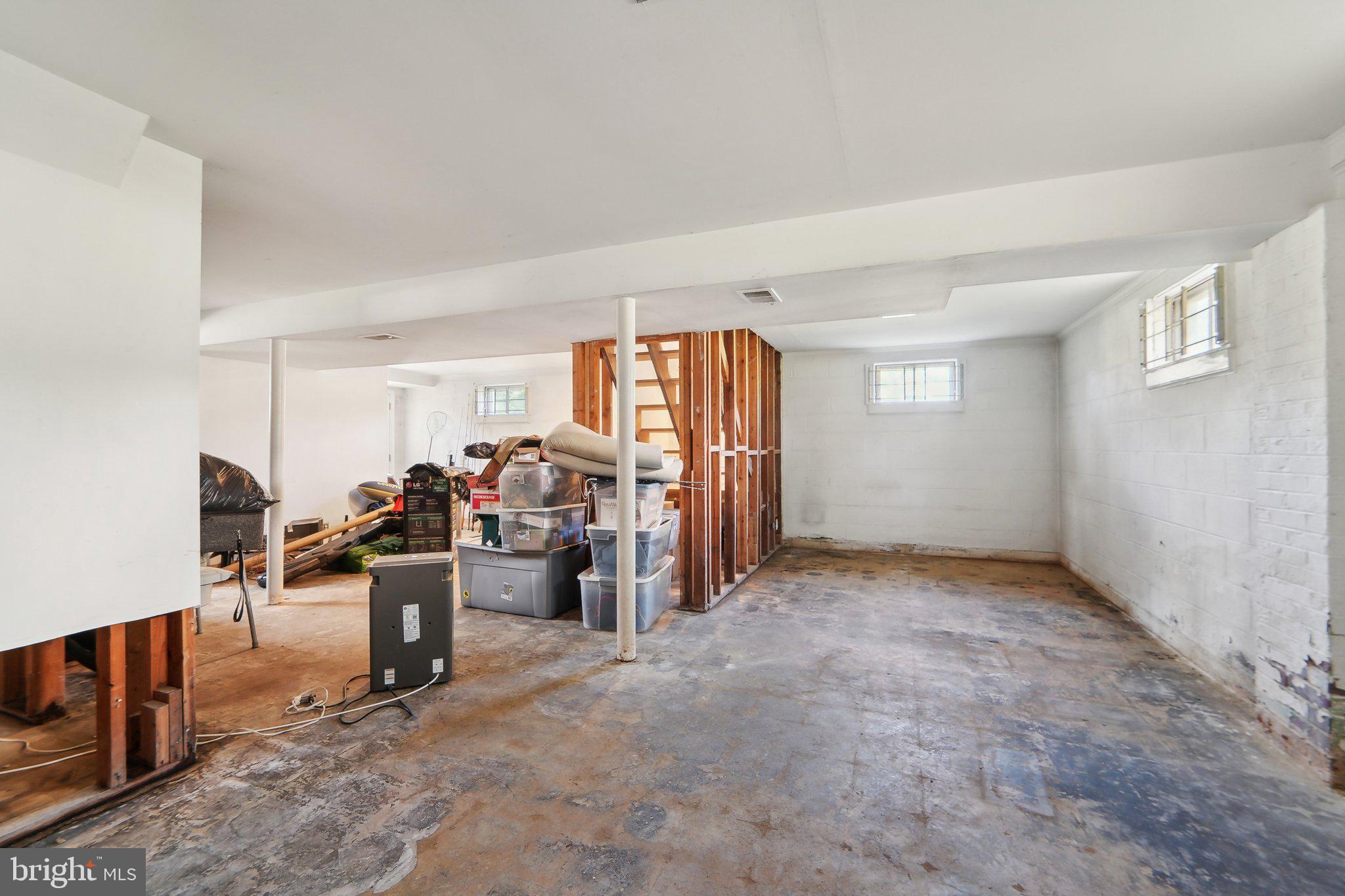 COLESVILLE OUTSIDE - Residential