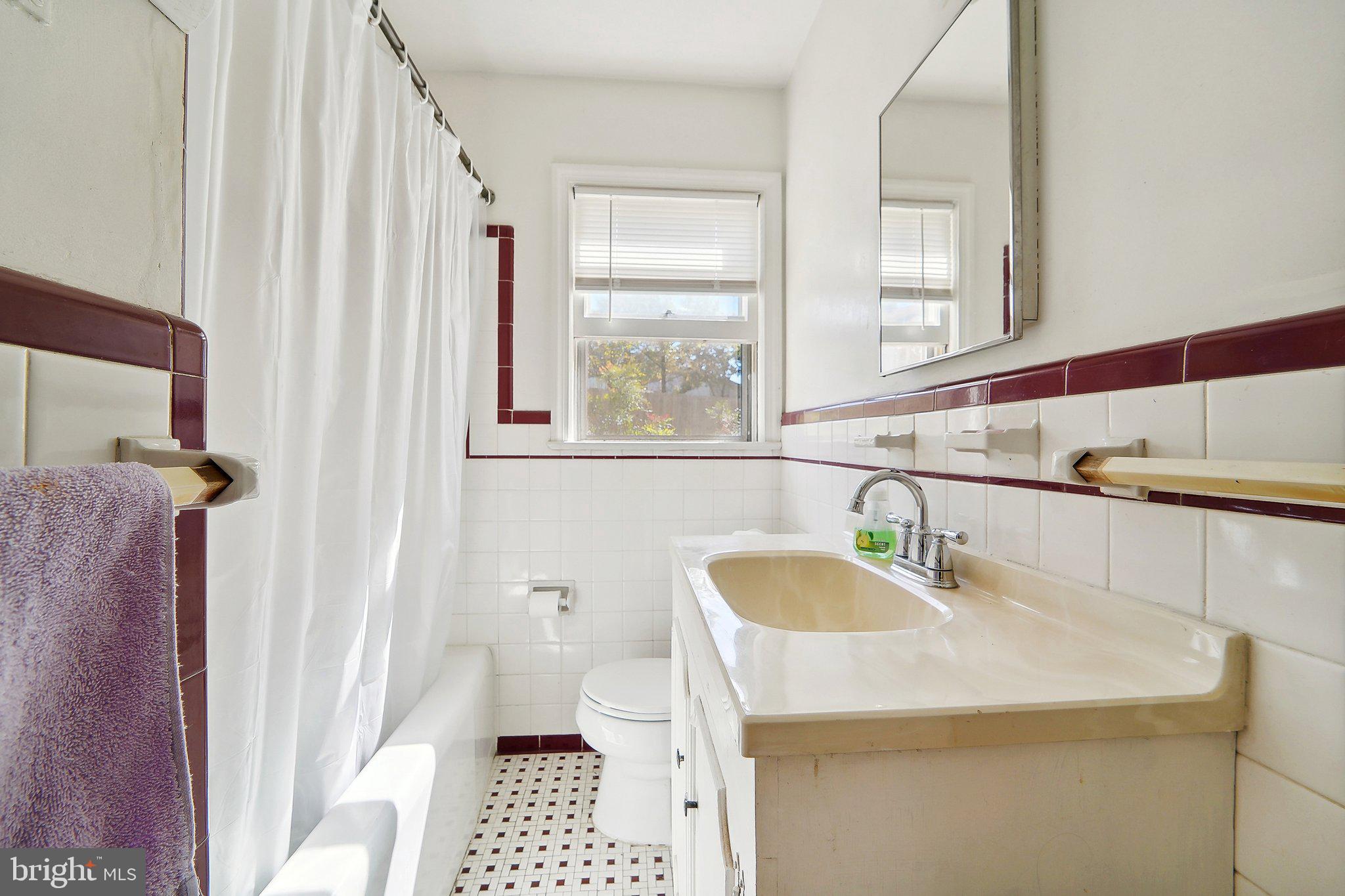 COLESVILLE OUTSIDE - Residential