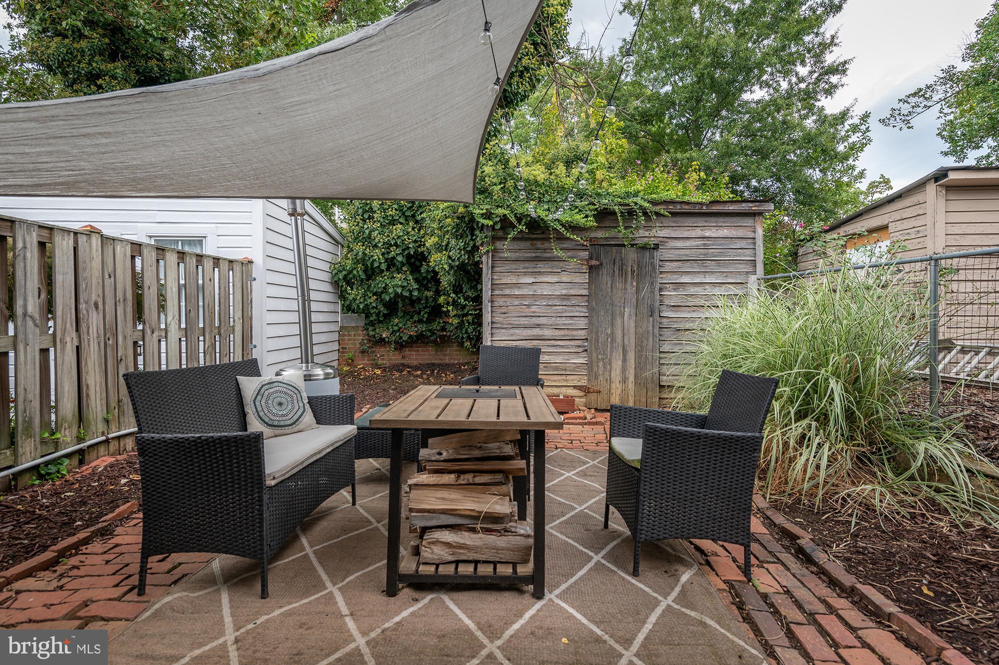 HISTORIC DISTRICT - Residential Lease