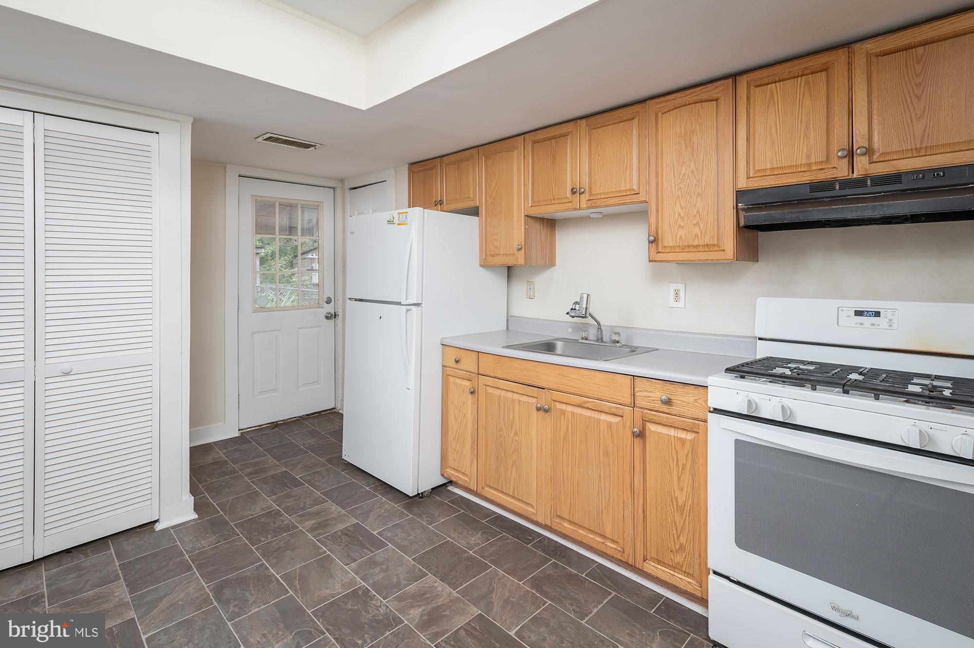 HISTORIC DISTRICT - Residential Lease