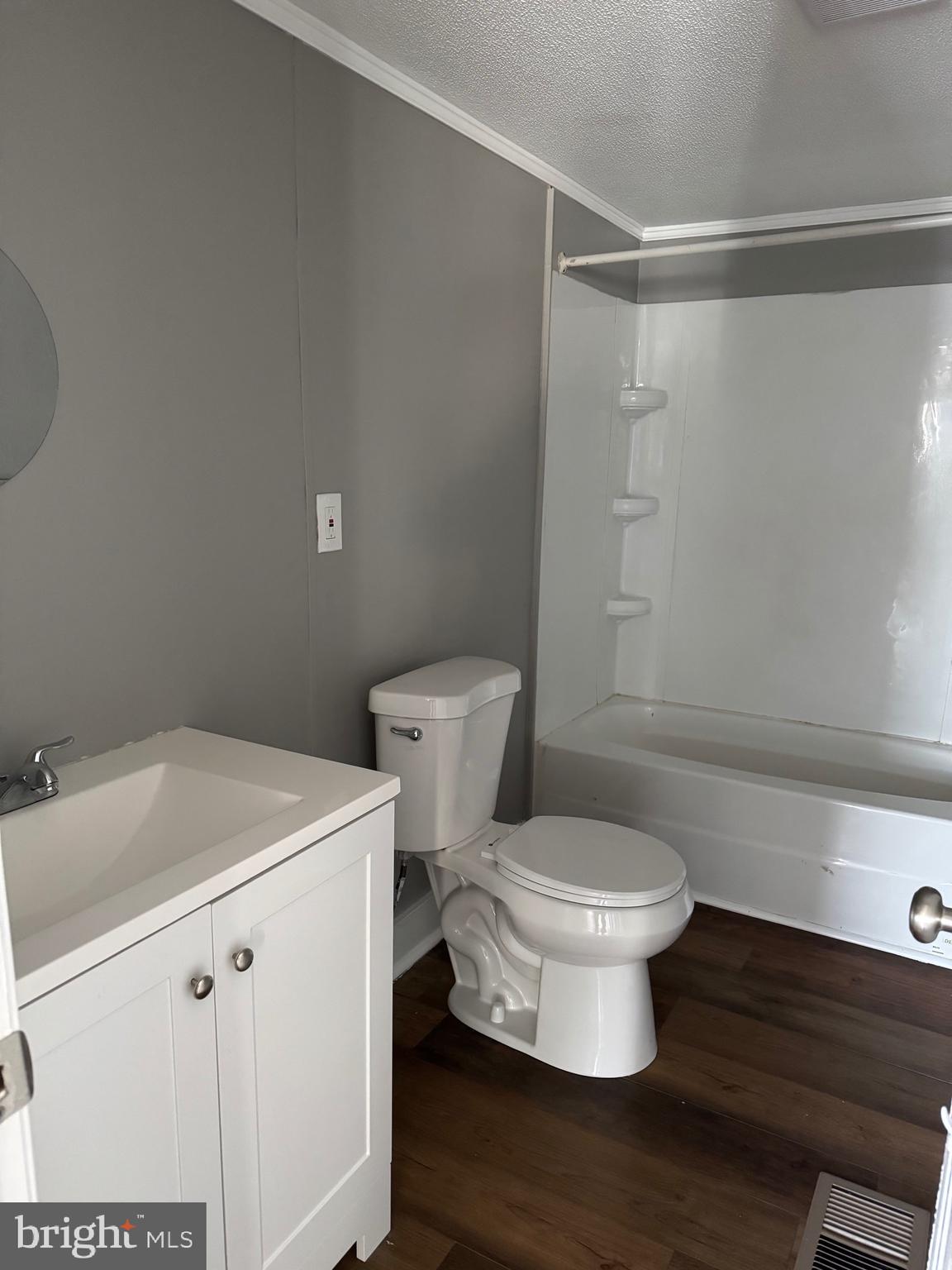 LAKEVIEW TRAILER PARK - Residential Lease