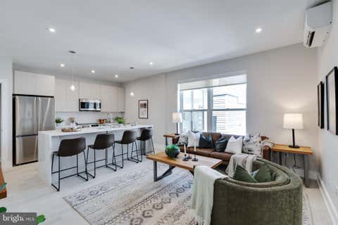 Condo For Rent - 1533-1535 Ridge Avenue #403<br/> PHILADELPHIA, PA 19130