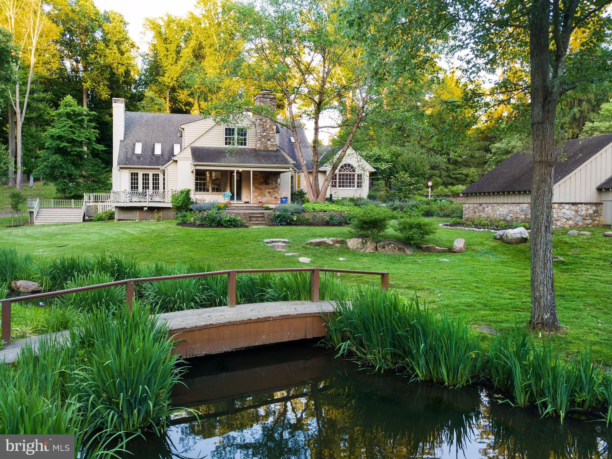 Malvern, Pennsylvania 19355, United States, 4 Bedrooms Bedrooms, ,4 BathroomsBathrooms,Residential,Active,77079