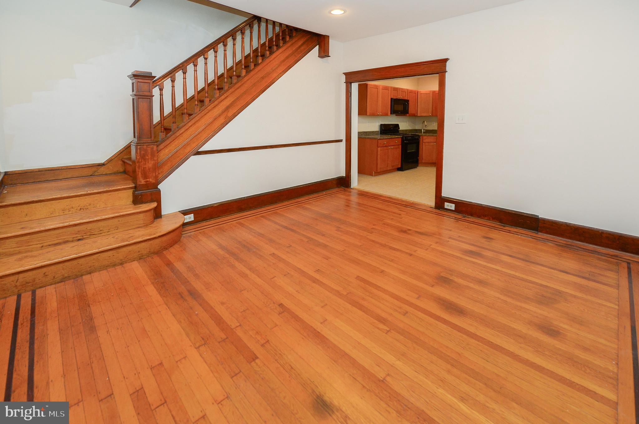 EAST FALLS - Residential
