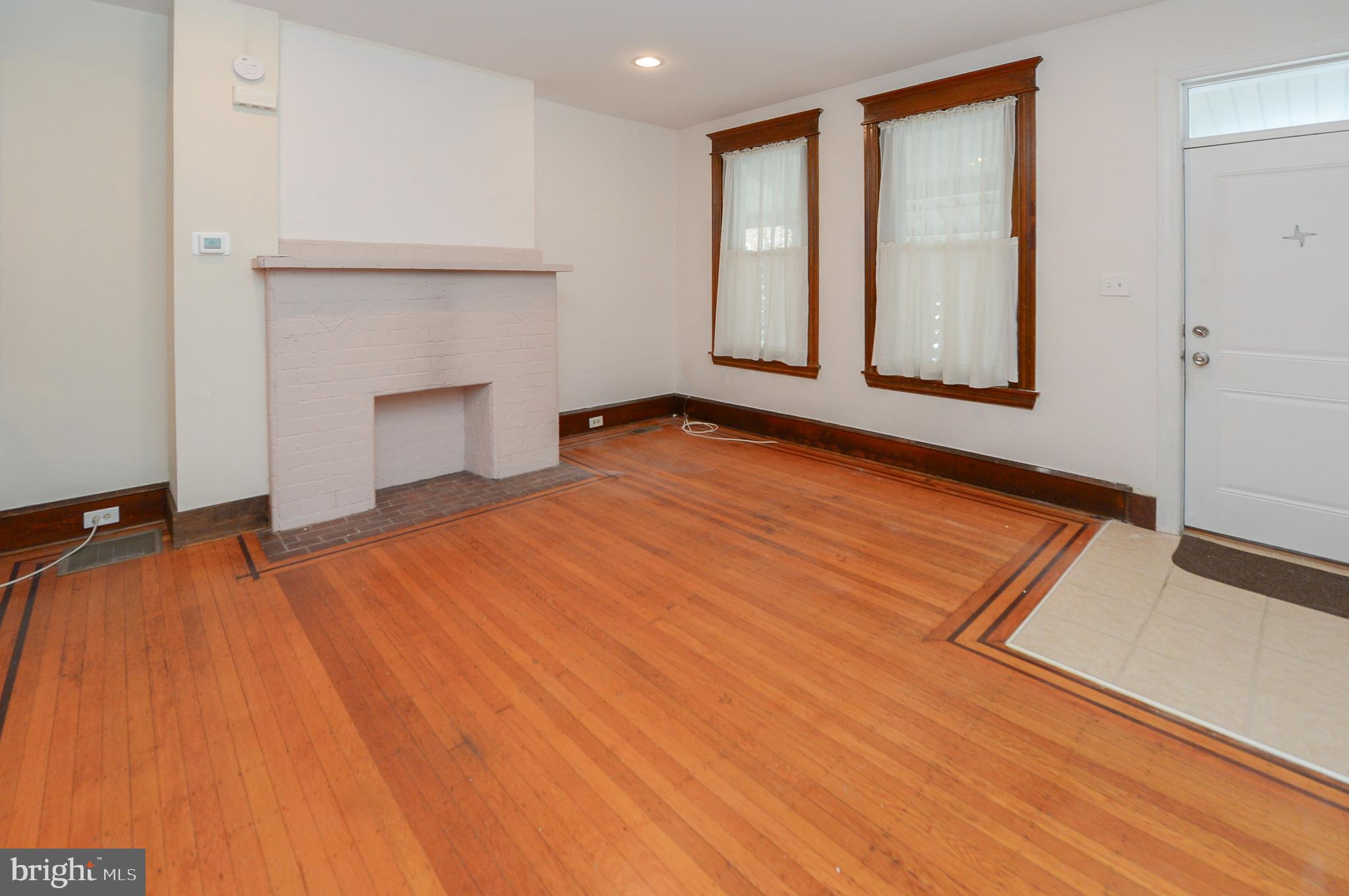 EAST FALLS - Residential