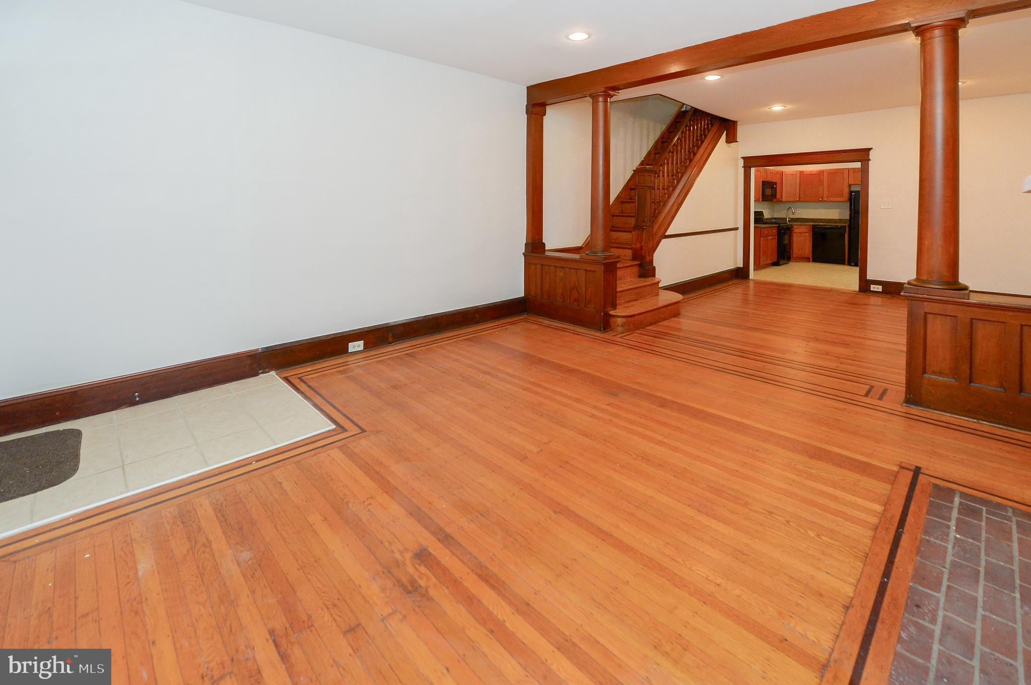 EAST FALLS - Residential
