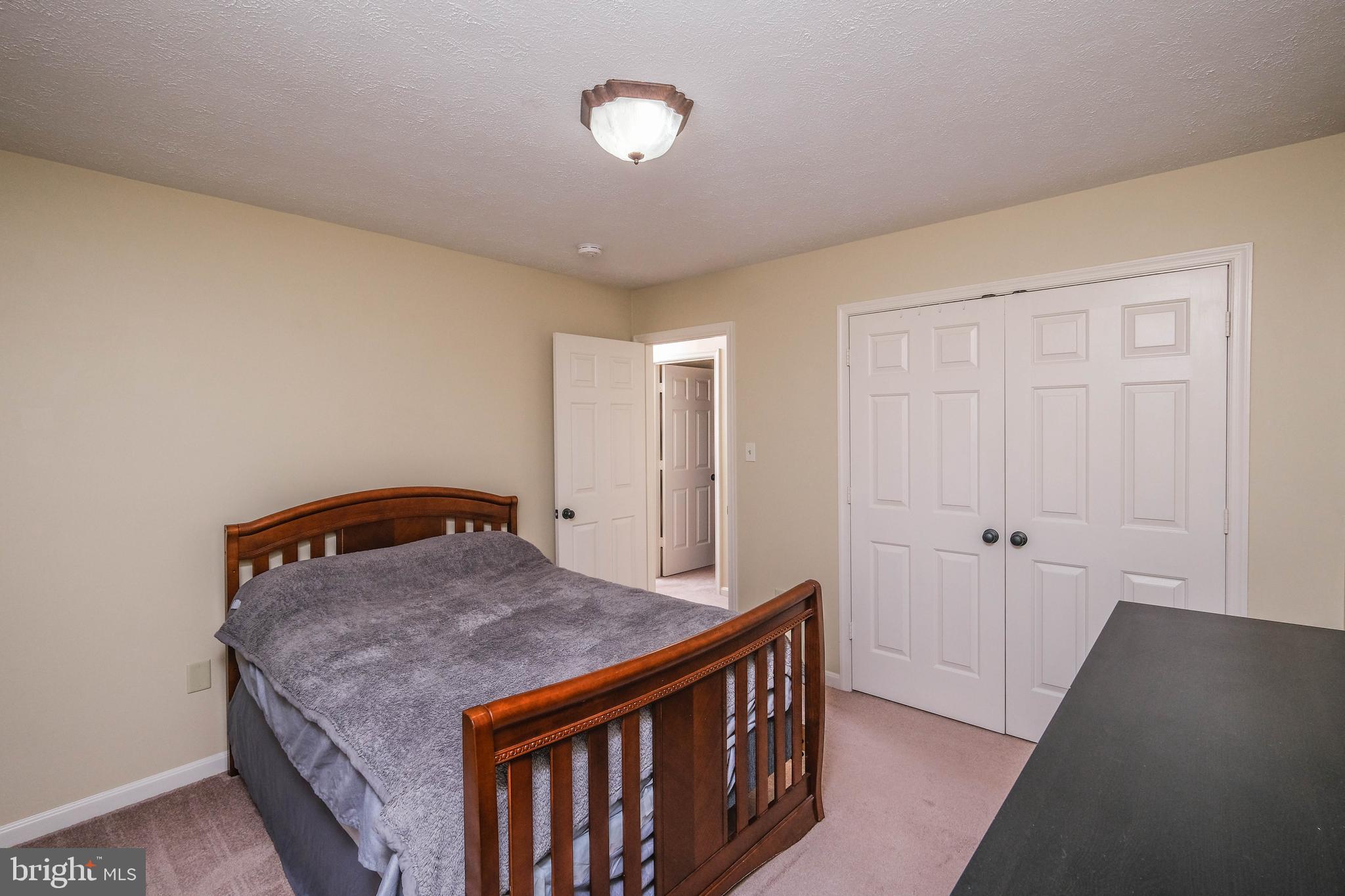 WILLIAMSBURG ESTATES - Residential