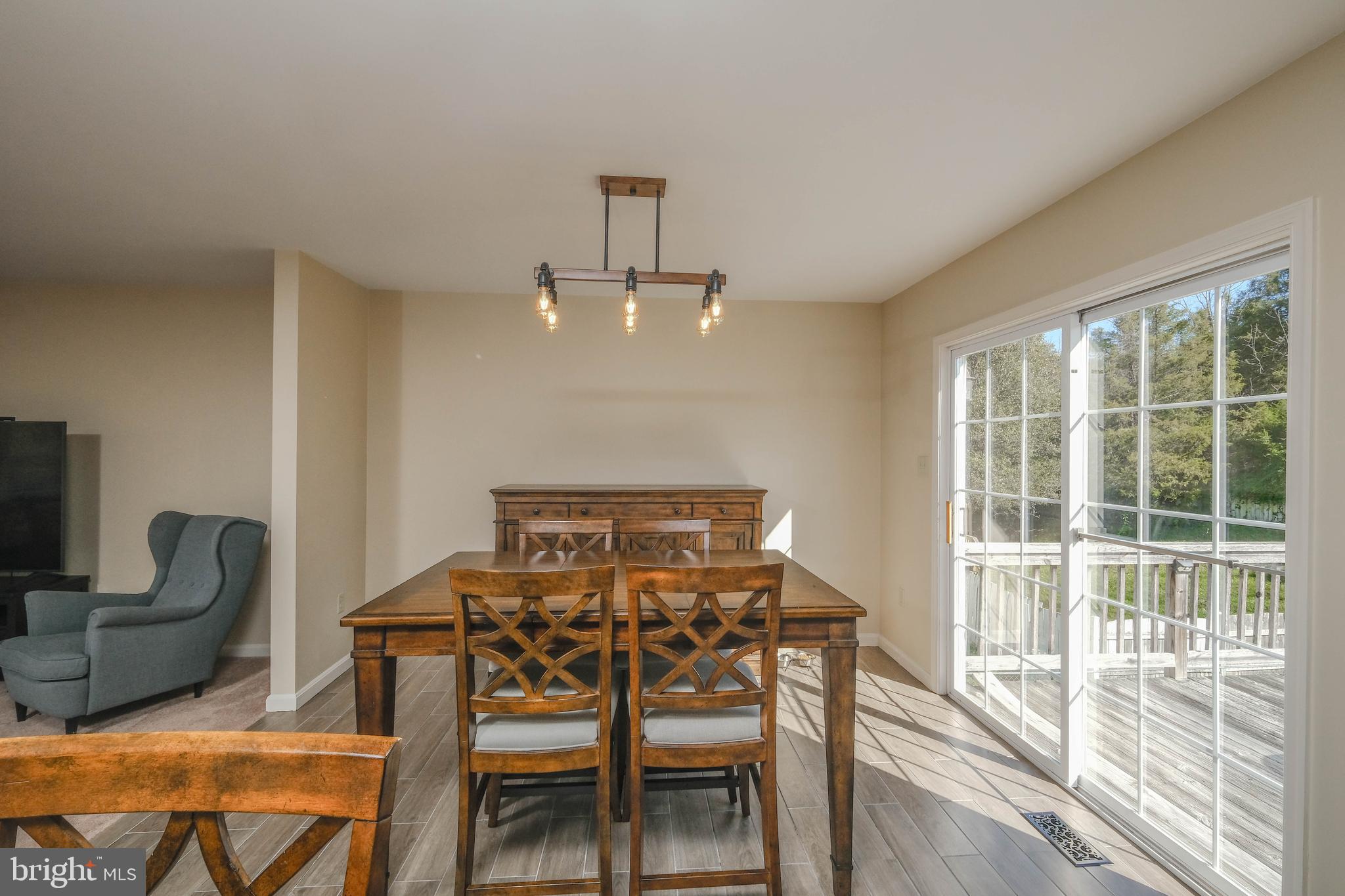 WILLIAMSBURG ESTATES - Residential