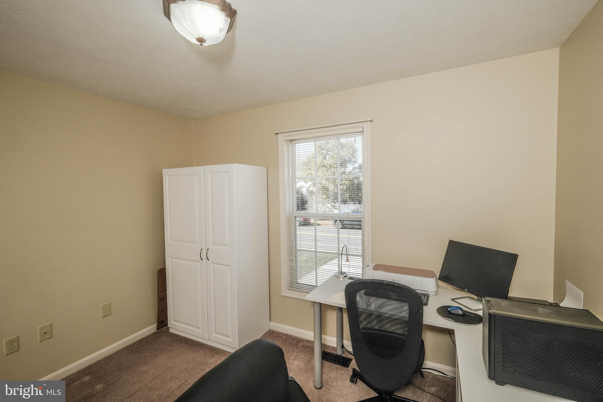 WILLIAMSBURG ESTATES - Residential