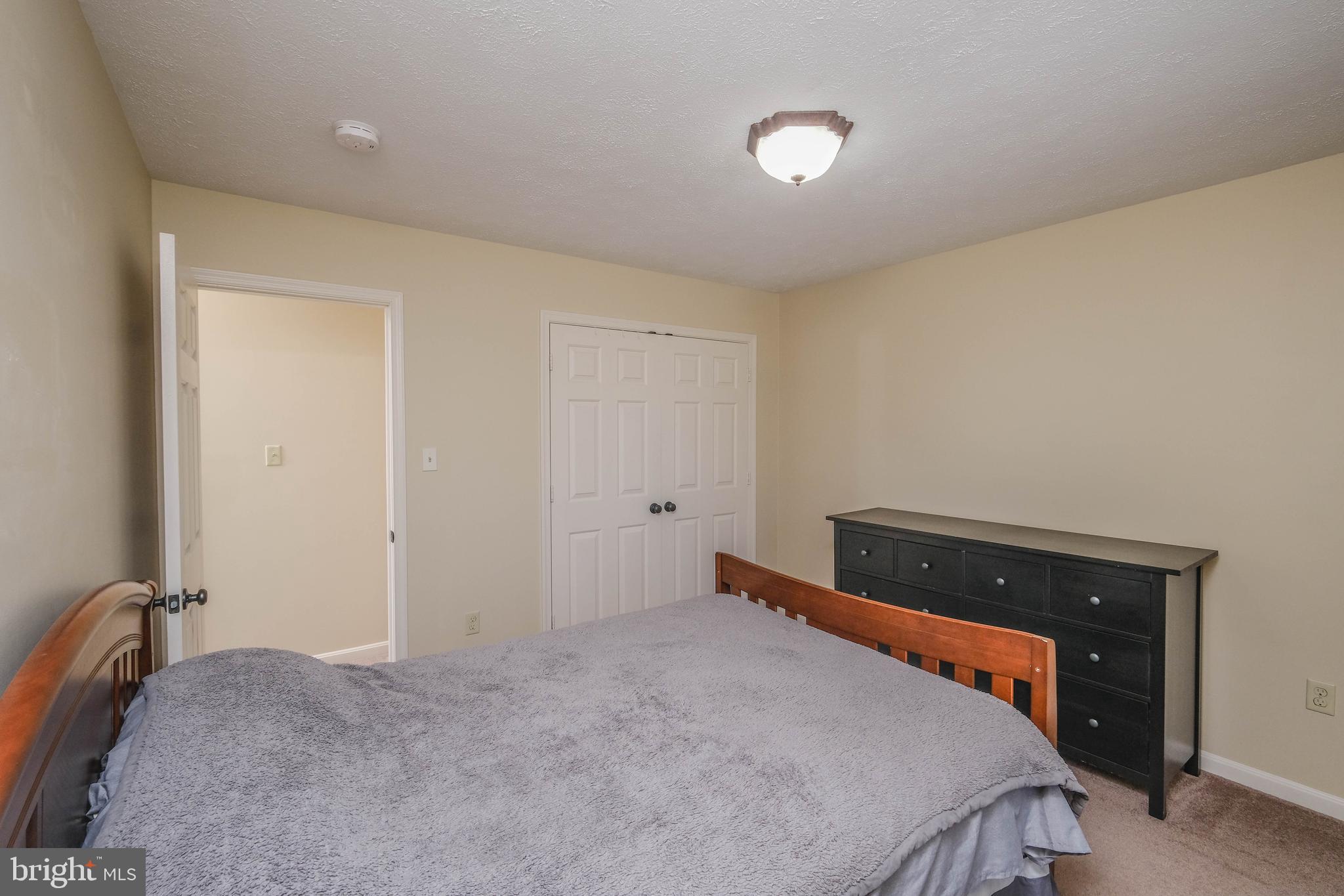 WILLIAMSBURG ESTATES - Residential