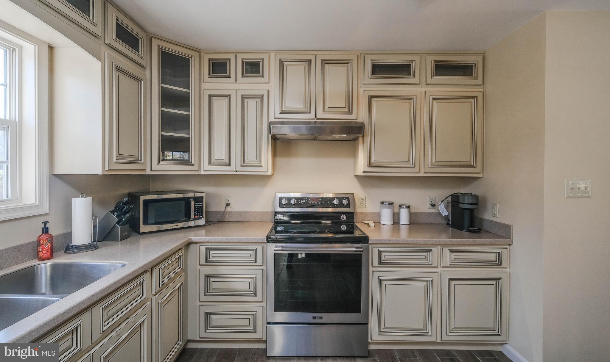 WILLIAMSBURG ESTATES - Residential