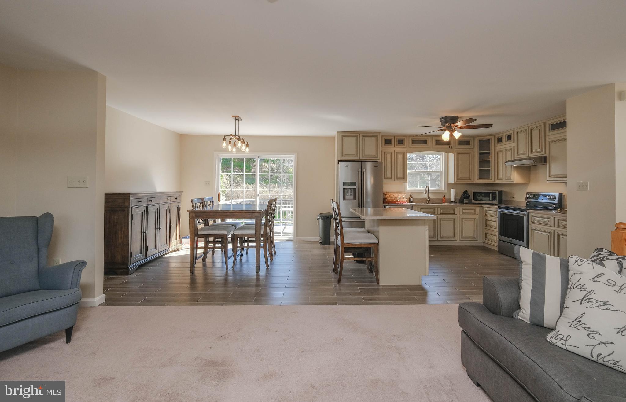 WILLIAMSBURG ESTATES - Residential