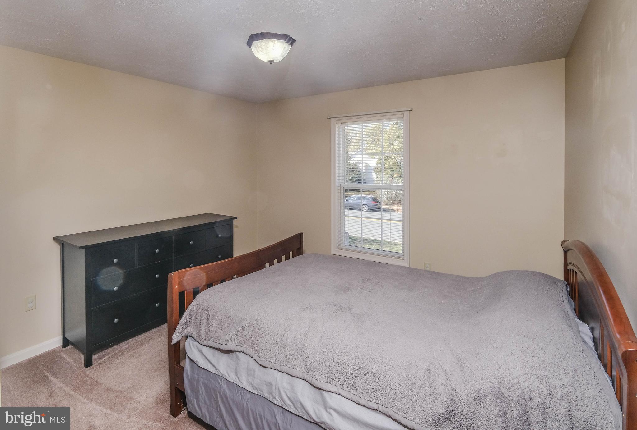 WILLIAMSBURG ESTATES - Residential