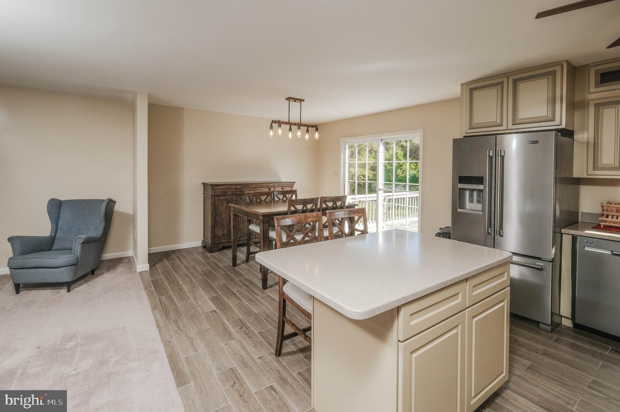 WILLIAMSBURG ESTATES - Residential