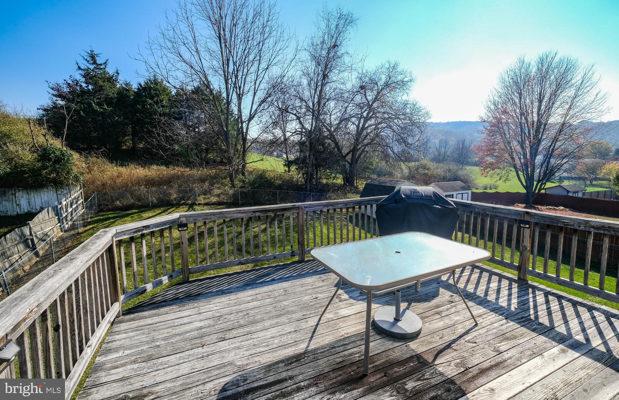 WILLIAMSBURG ESTATES - Residential