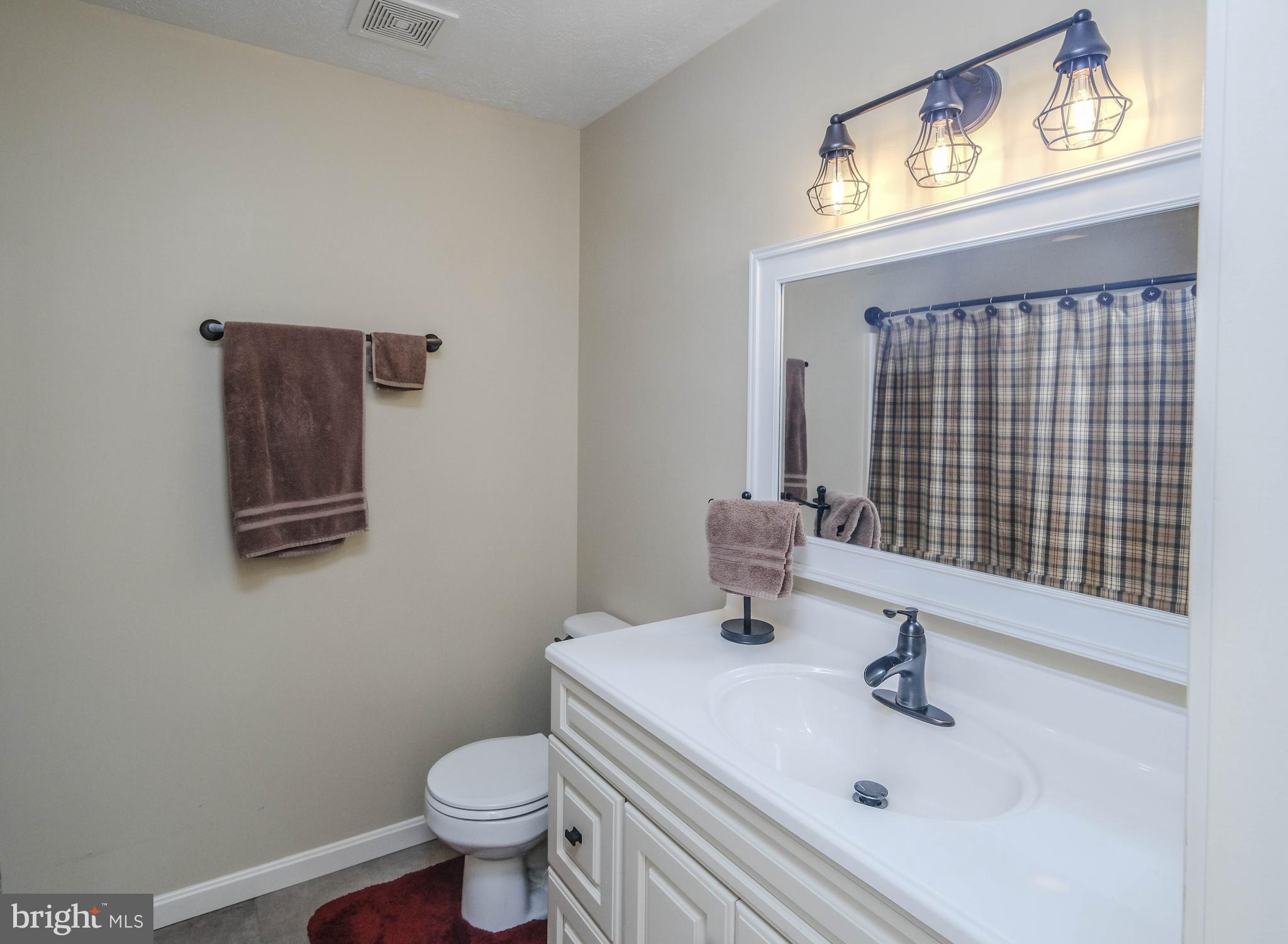 WILLIAMSBURG ESTATES - Residential