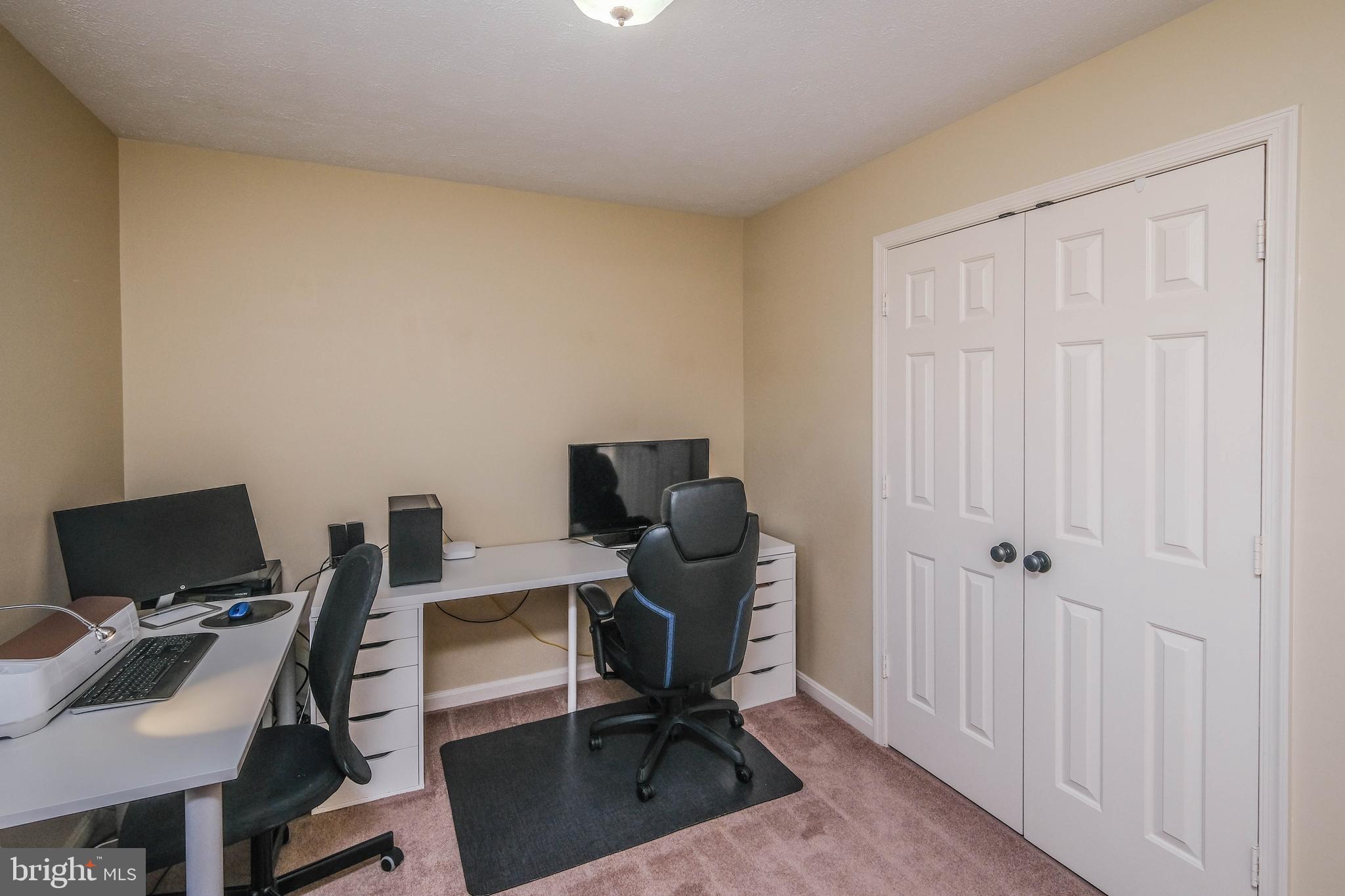 WILLIAMSBURG ESTATES - Residential