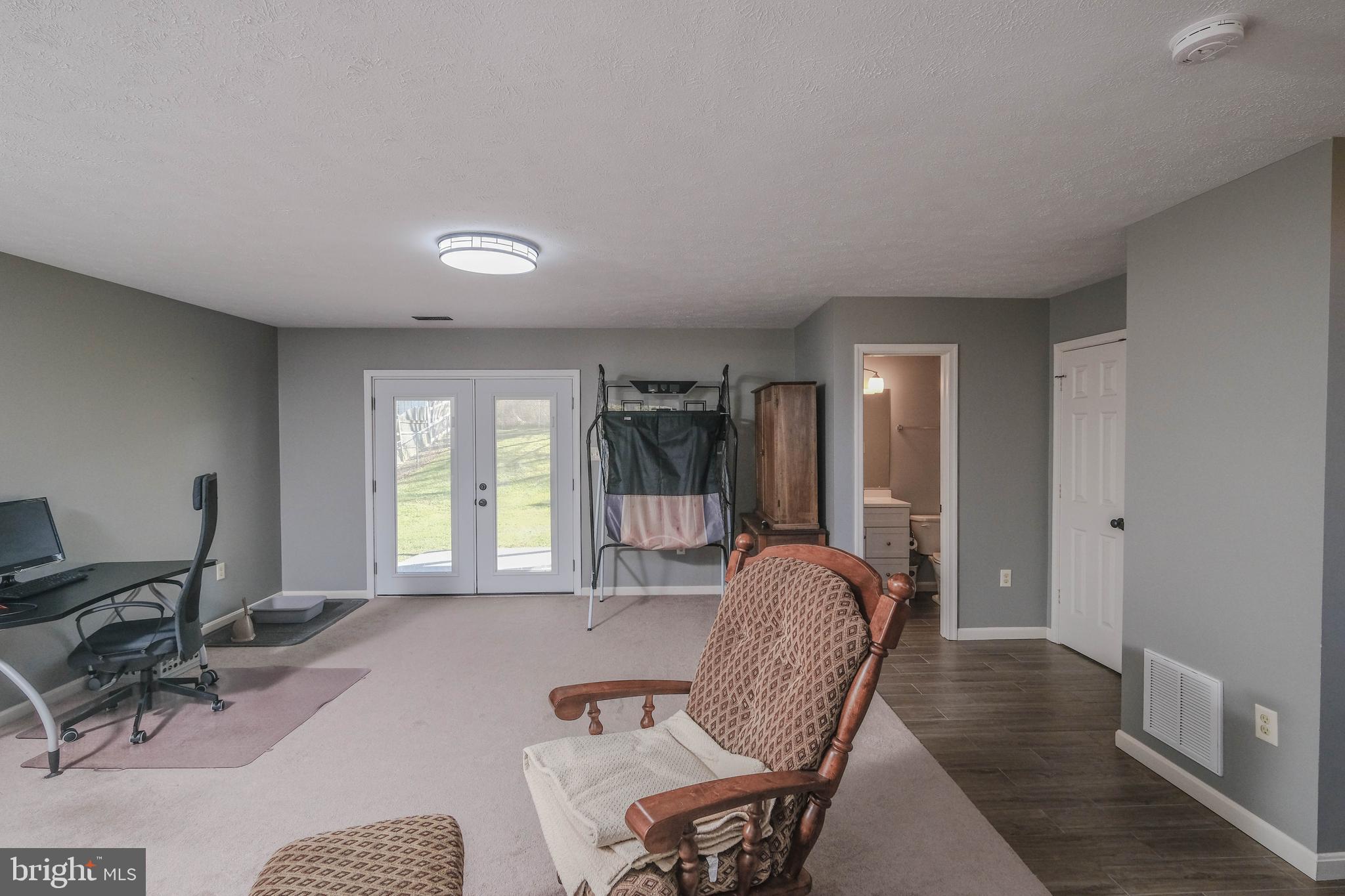 WILLIAMSBURG ESTATES - Residential