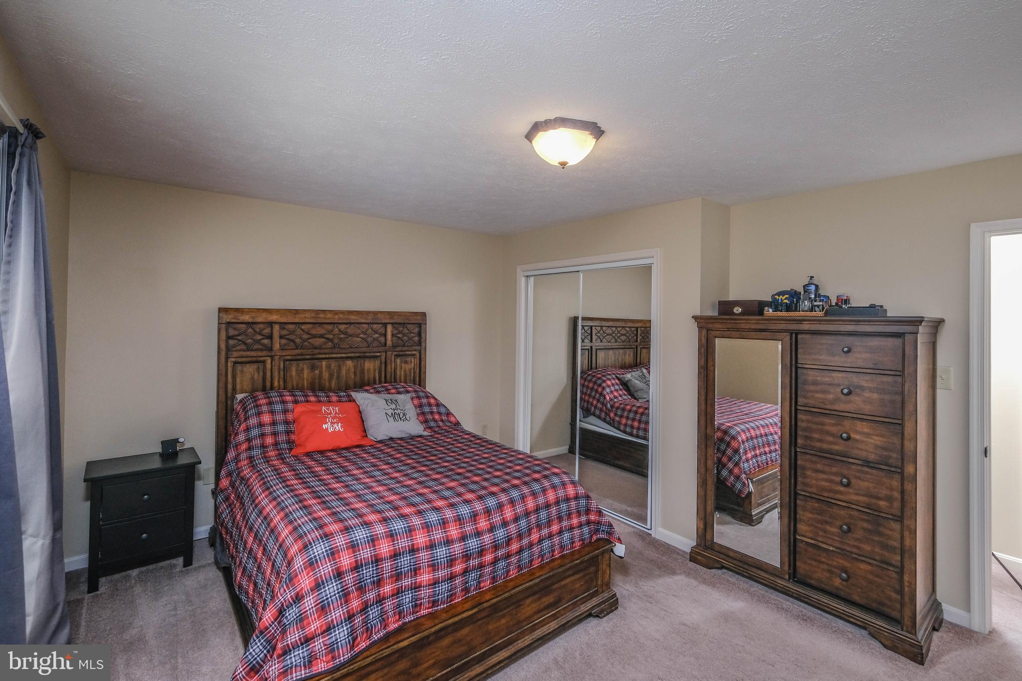 WILLIAMSBURG ESTATES - Residential