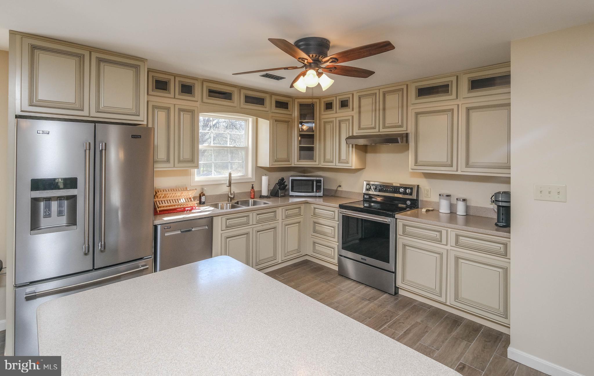 WILLIAMSBURG ESTATES - Residential