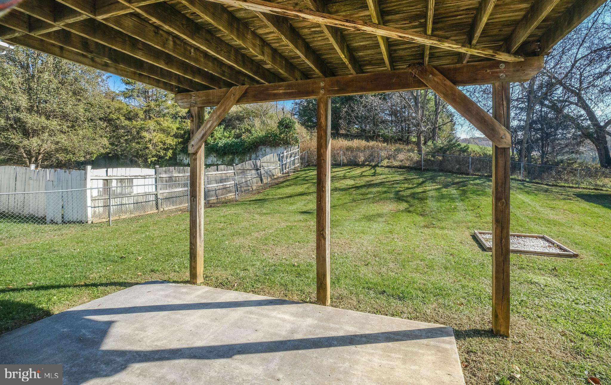 WILLIAMSBURG ESTATES - Residential